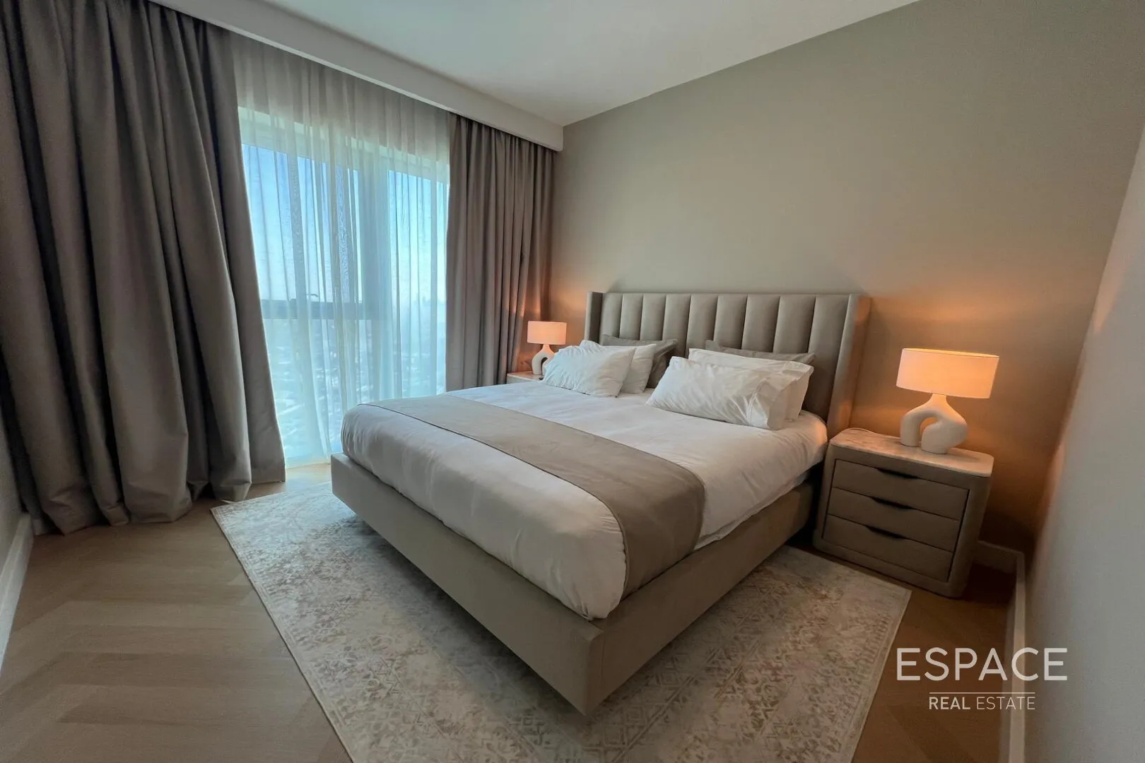 PropertiesGalleryCamera