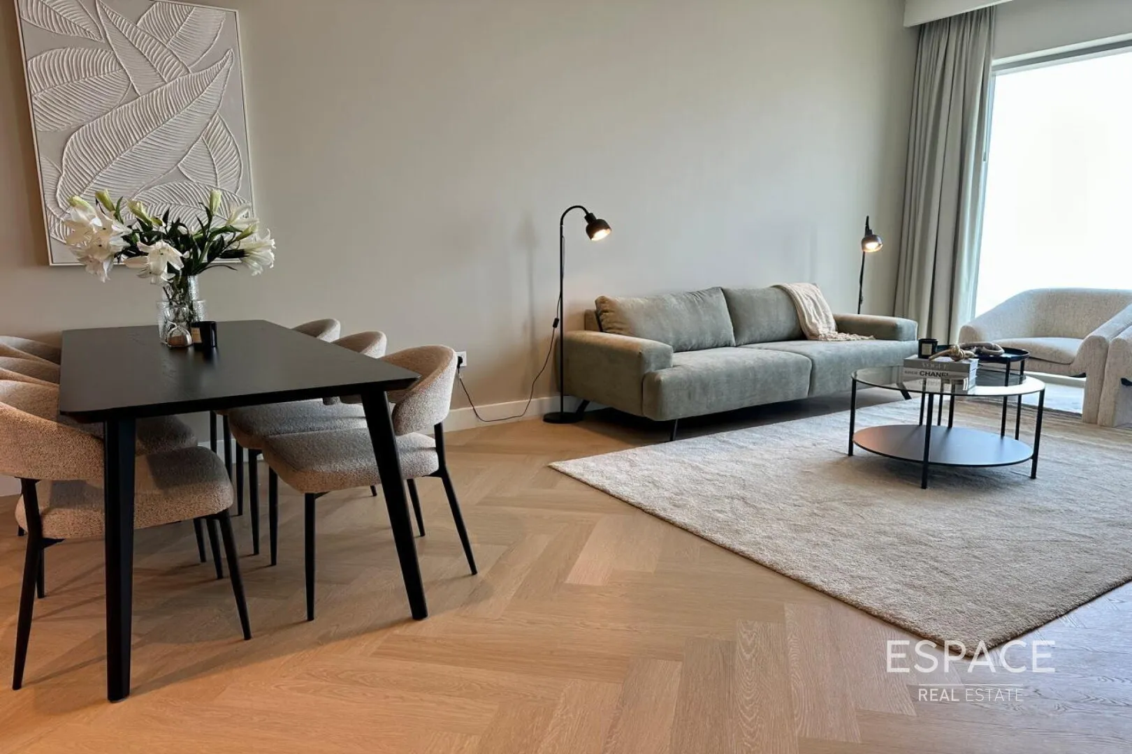 PropertiesGalleryCamera