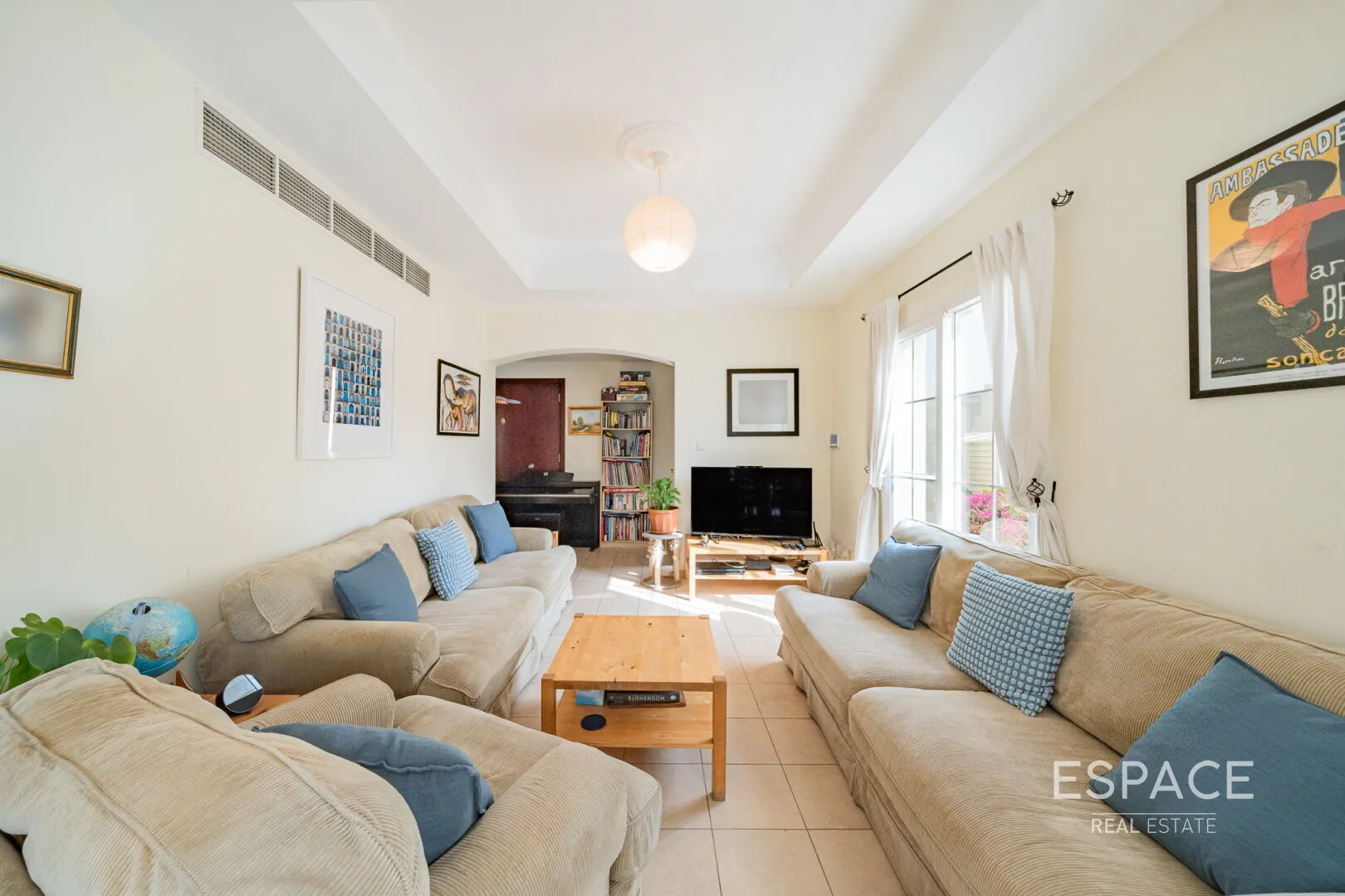 single static gallery