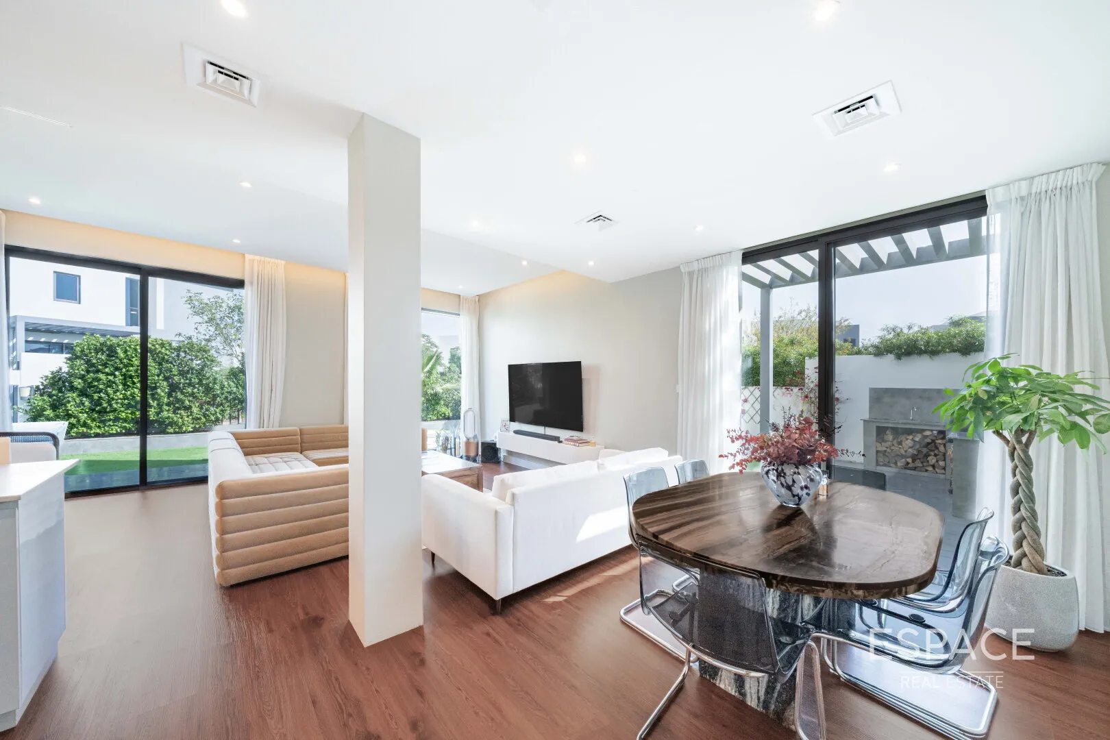 single static gallery