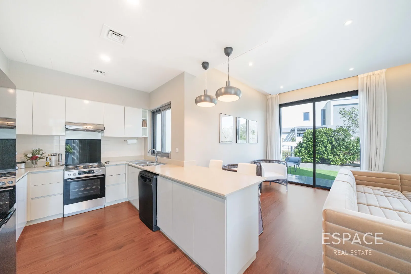 single static gallery