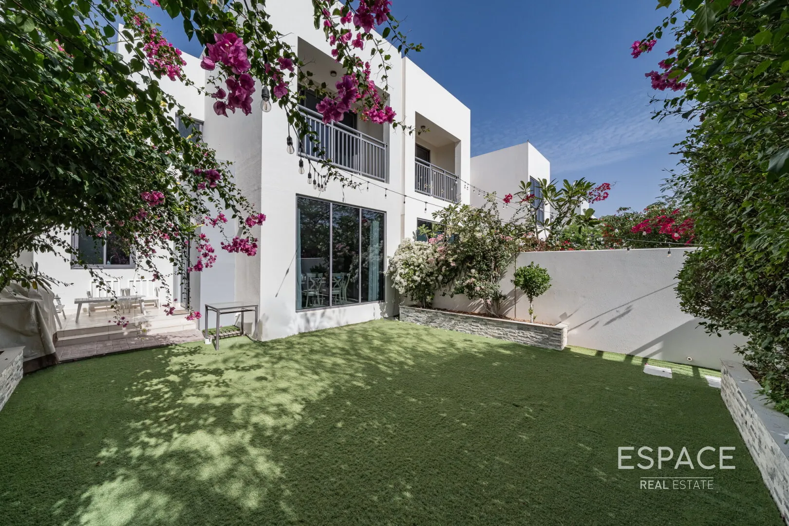 single static gallery