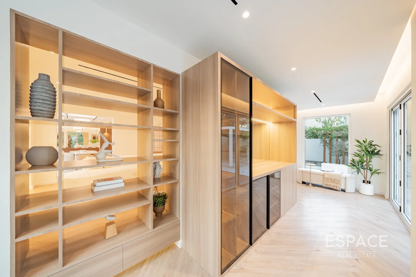 single static gallery