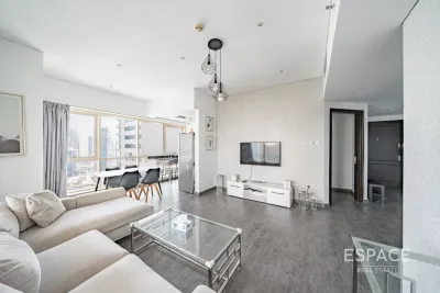Royal Oceanic, Dubai Marina, Dubai - Espace
