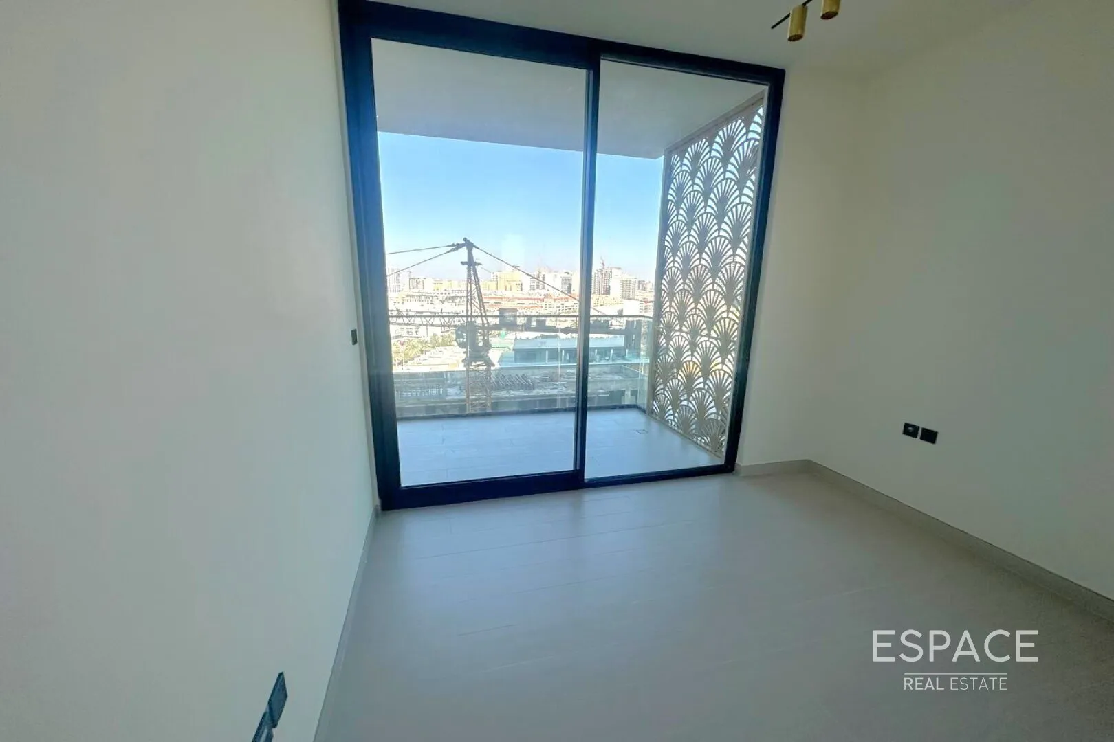 single static gallery