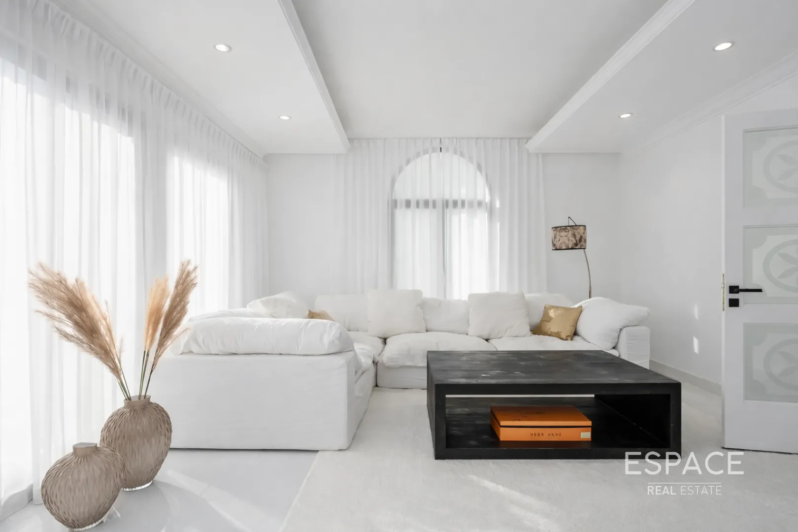 PropertiesGalleryCamera