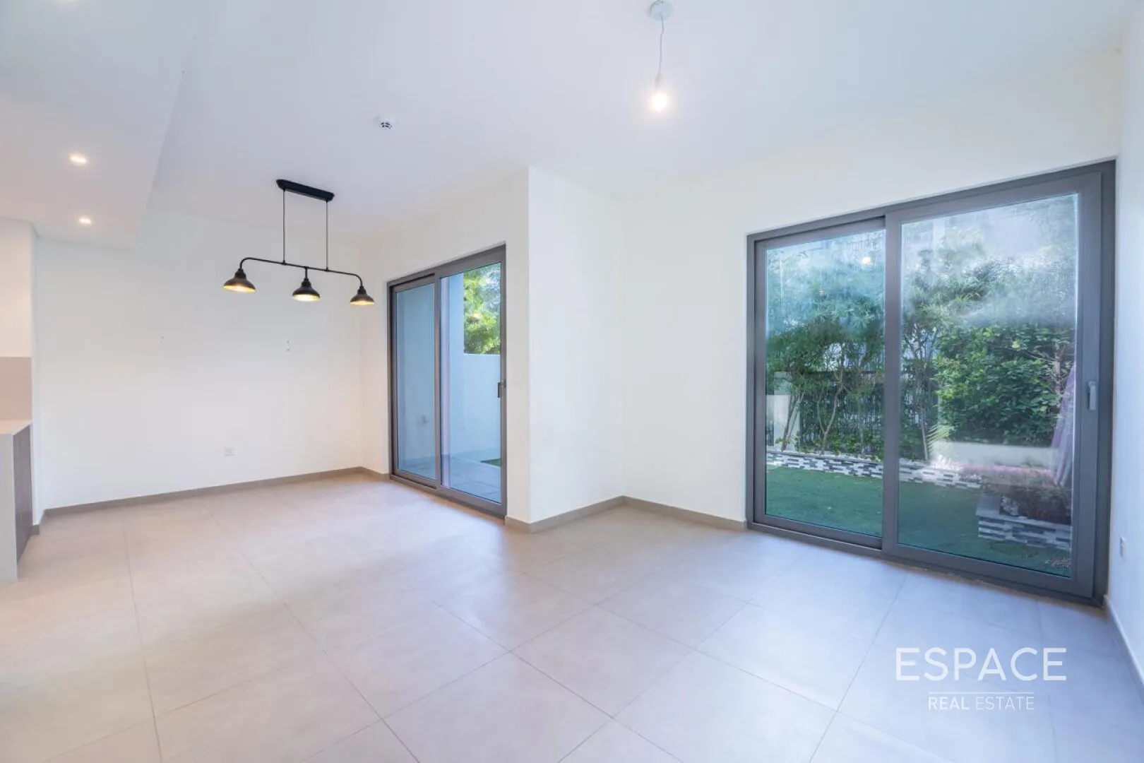 single static gallery