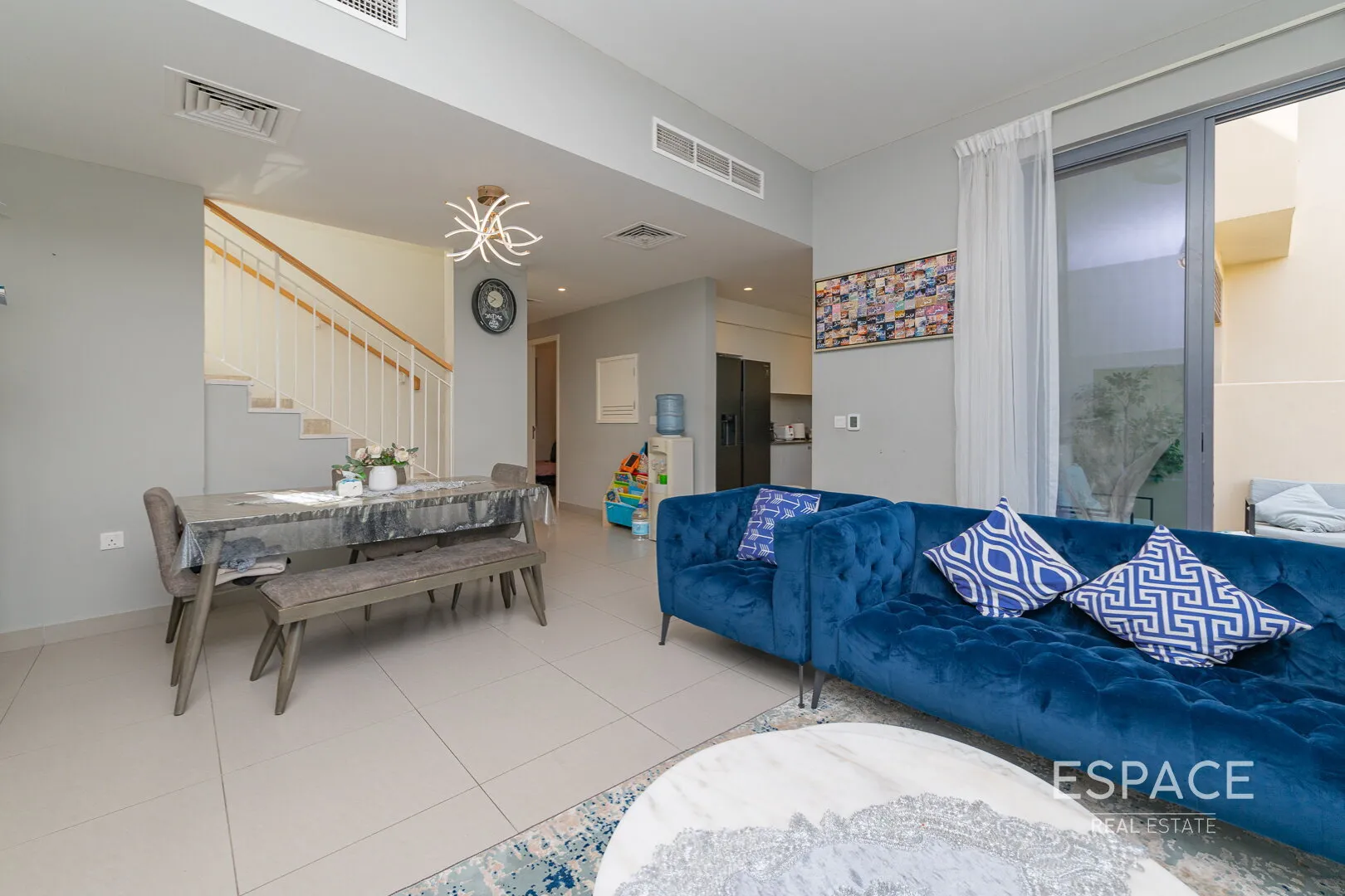 single static gallery