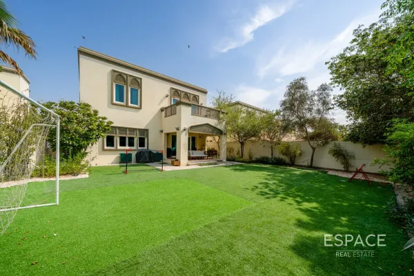 Regional, Jumeirah Park, Dubai - Espace