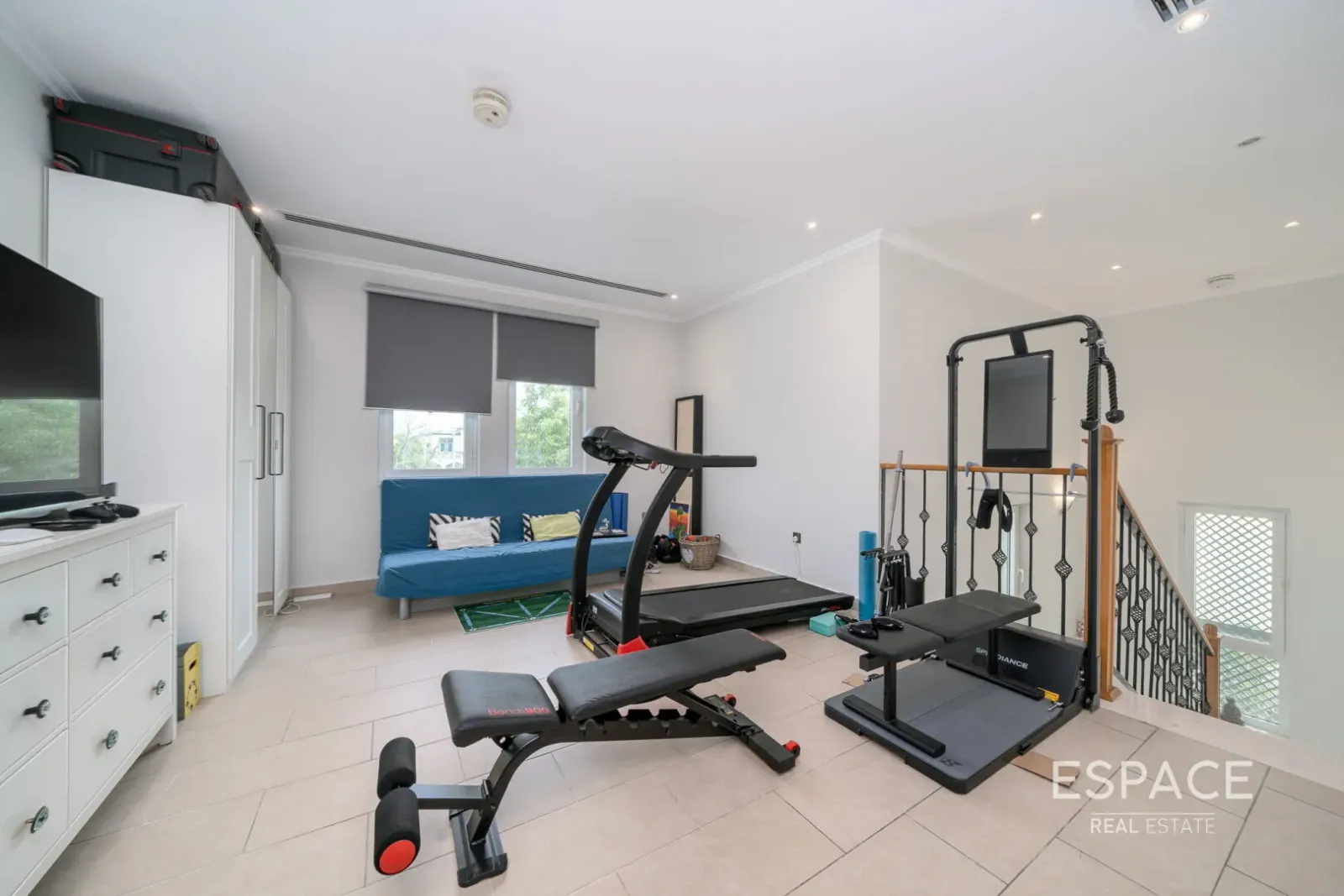 PropertiesGalleryCamera