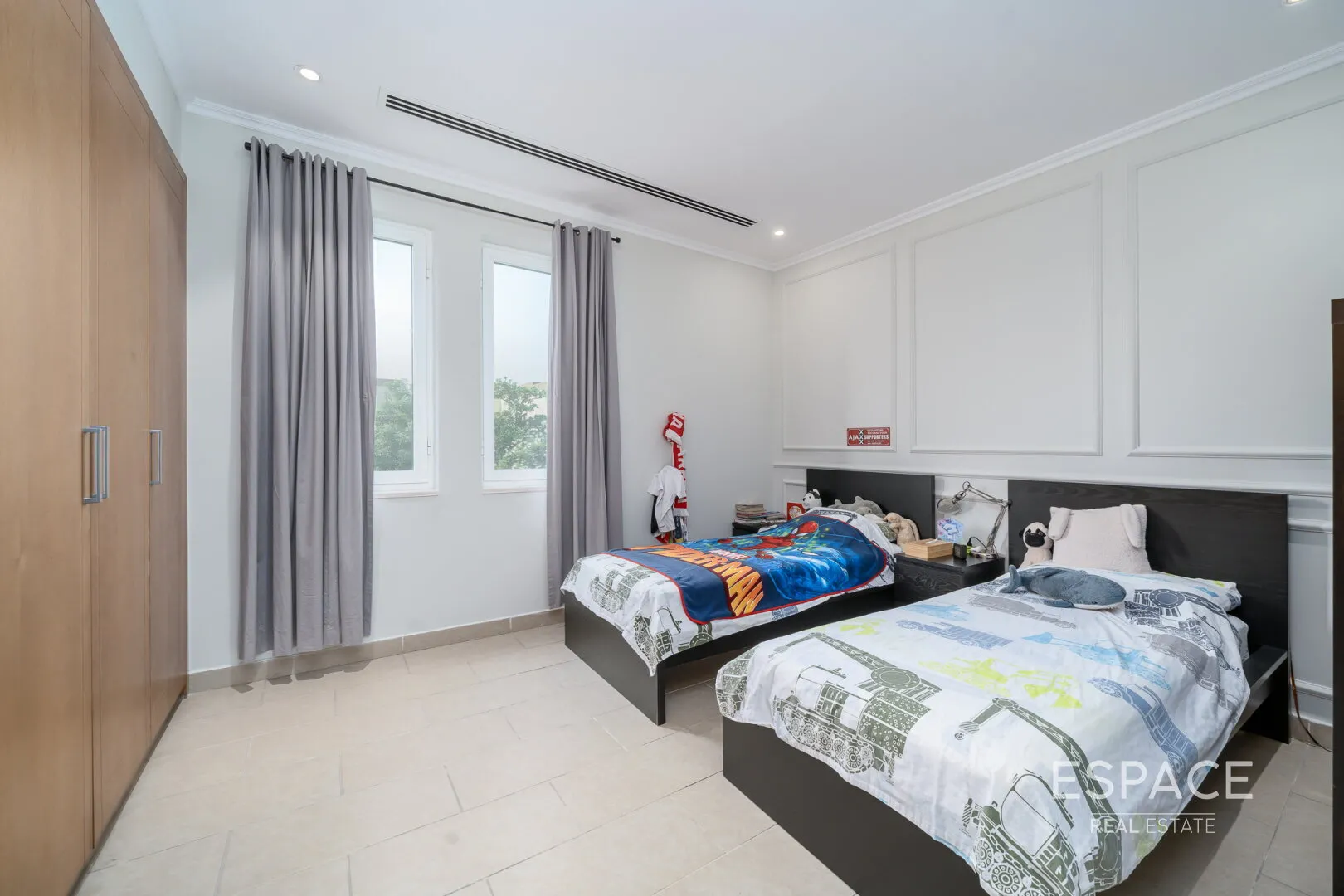 PropertiesGalleryCamera