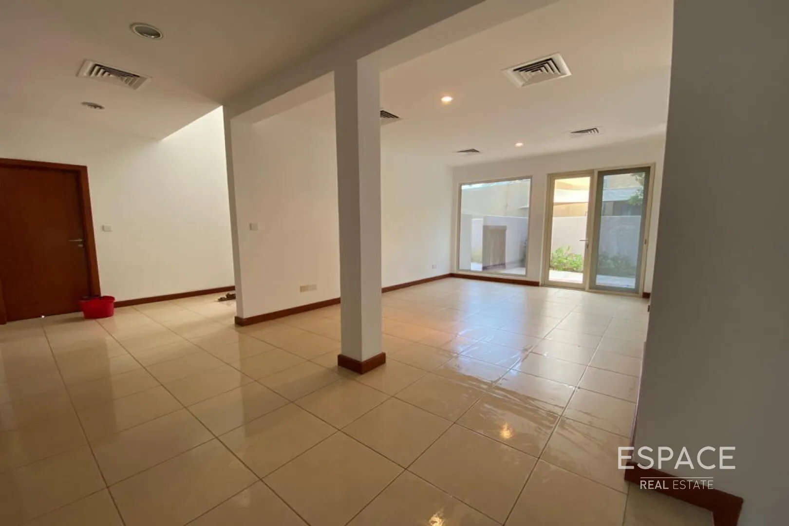 single static gallery