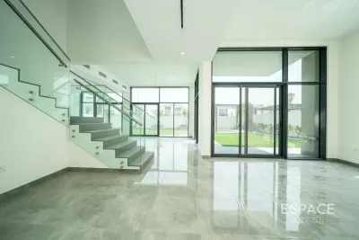 Murooj Al Furjan - East, Al Furjan, Dubai - Espace