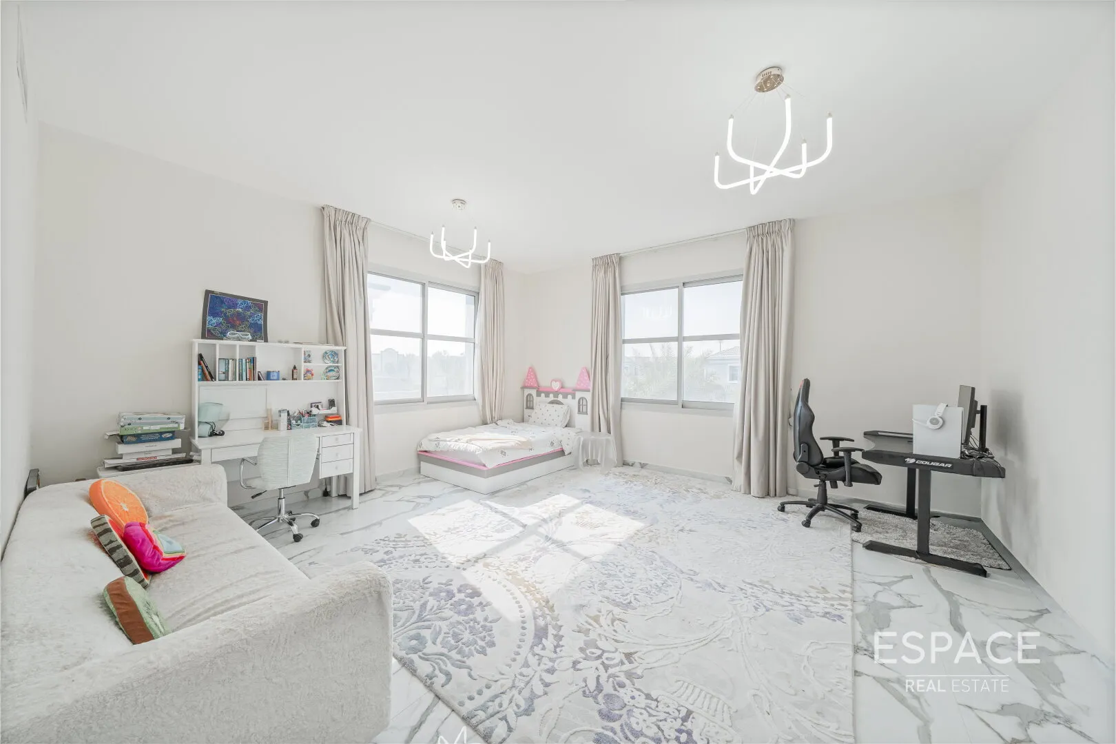 PropertiesGalleryCamera