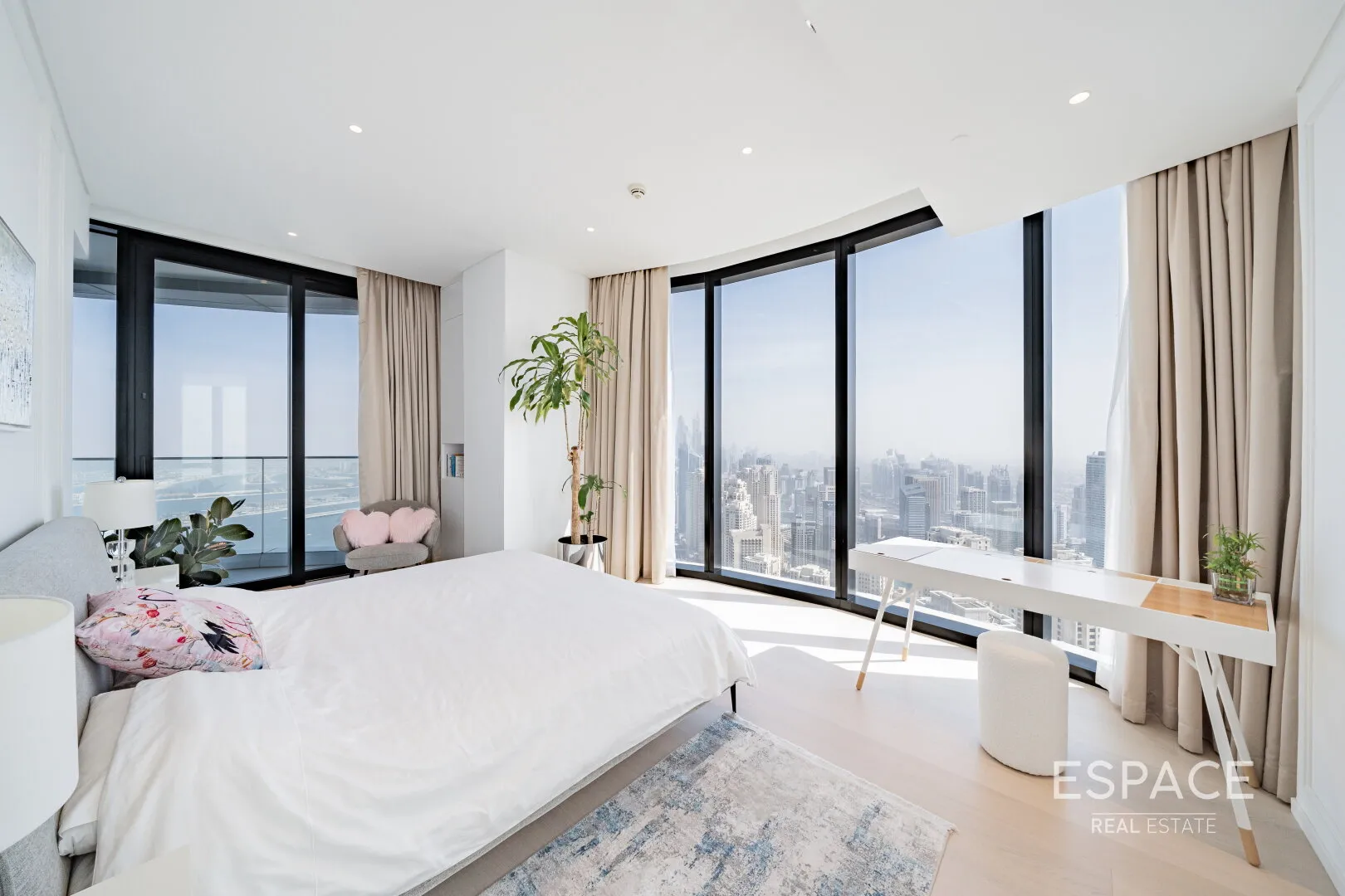 single static gallery