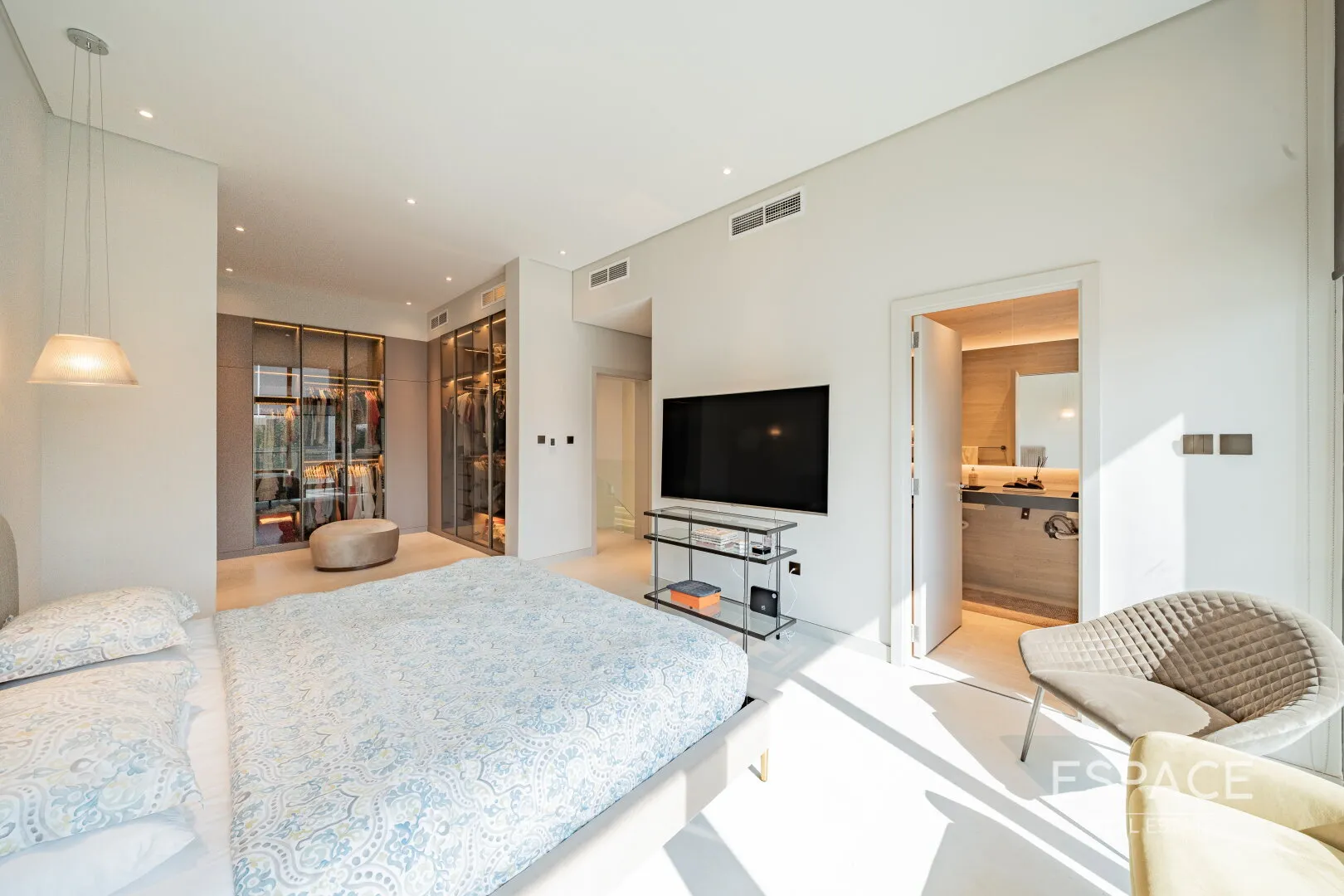 PropertiesGalleryCamera