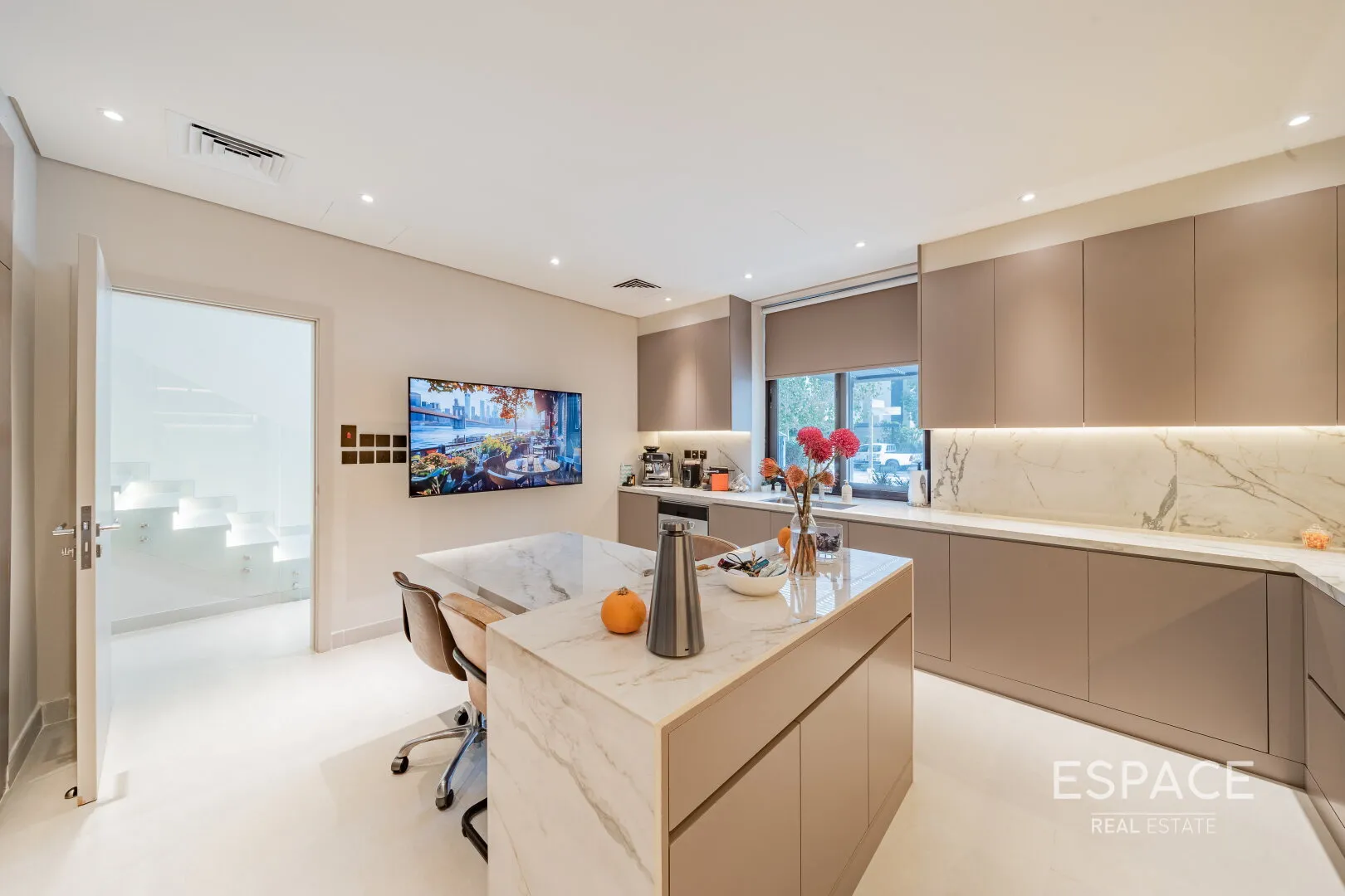 single static gallery