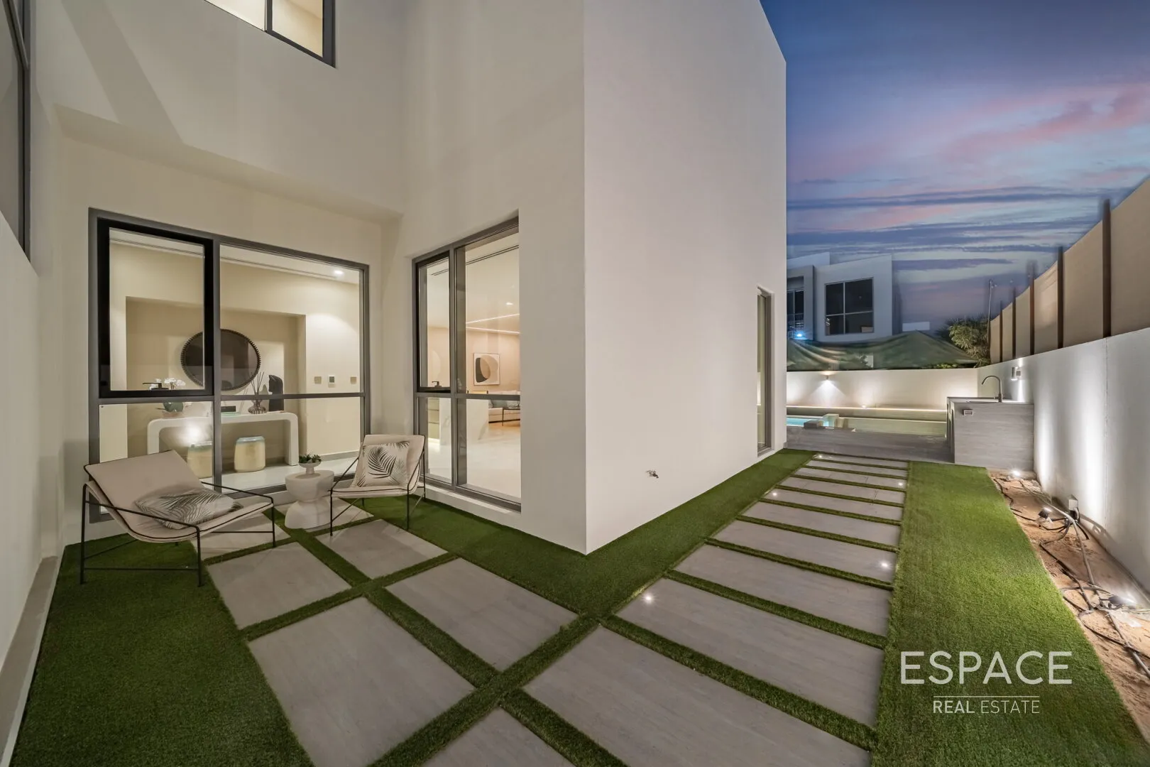 PropertiesGalleryCamera