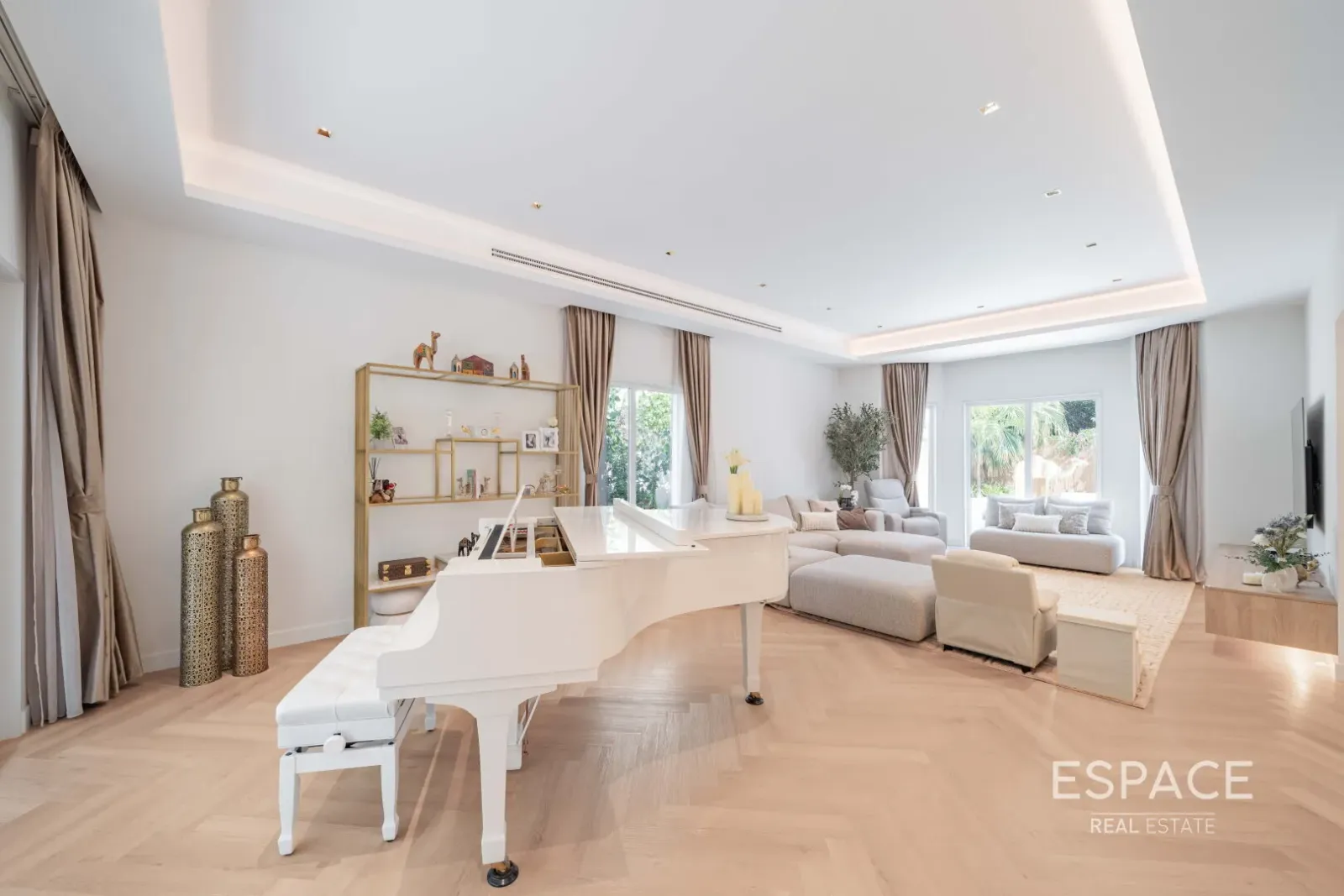 PropertiesGalleryCamera