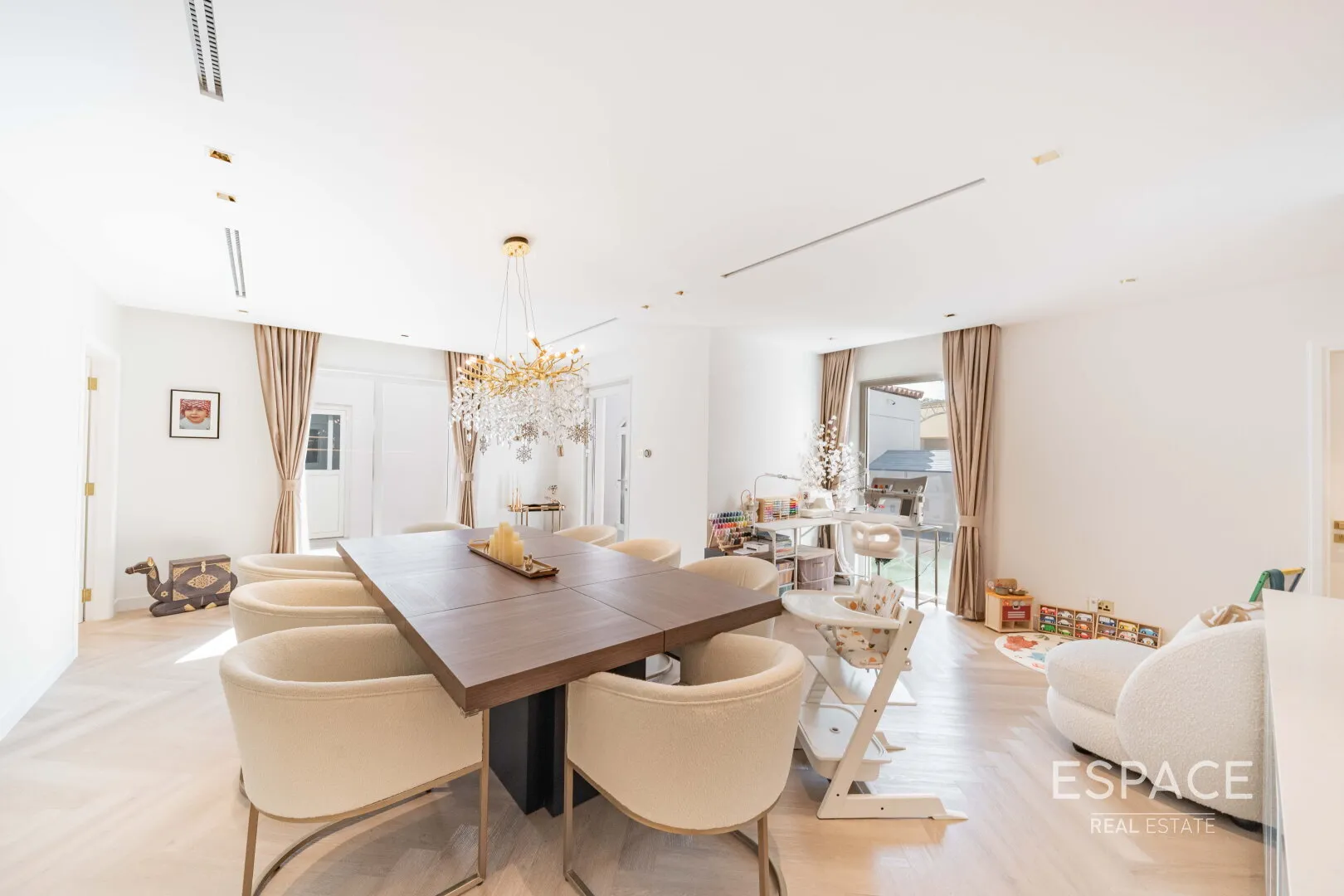 single static gallery