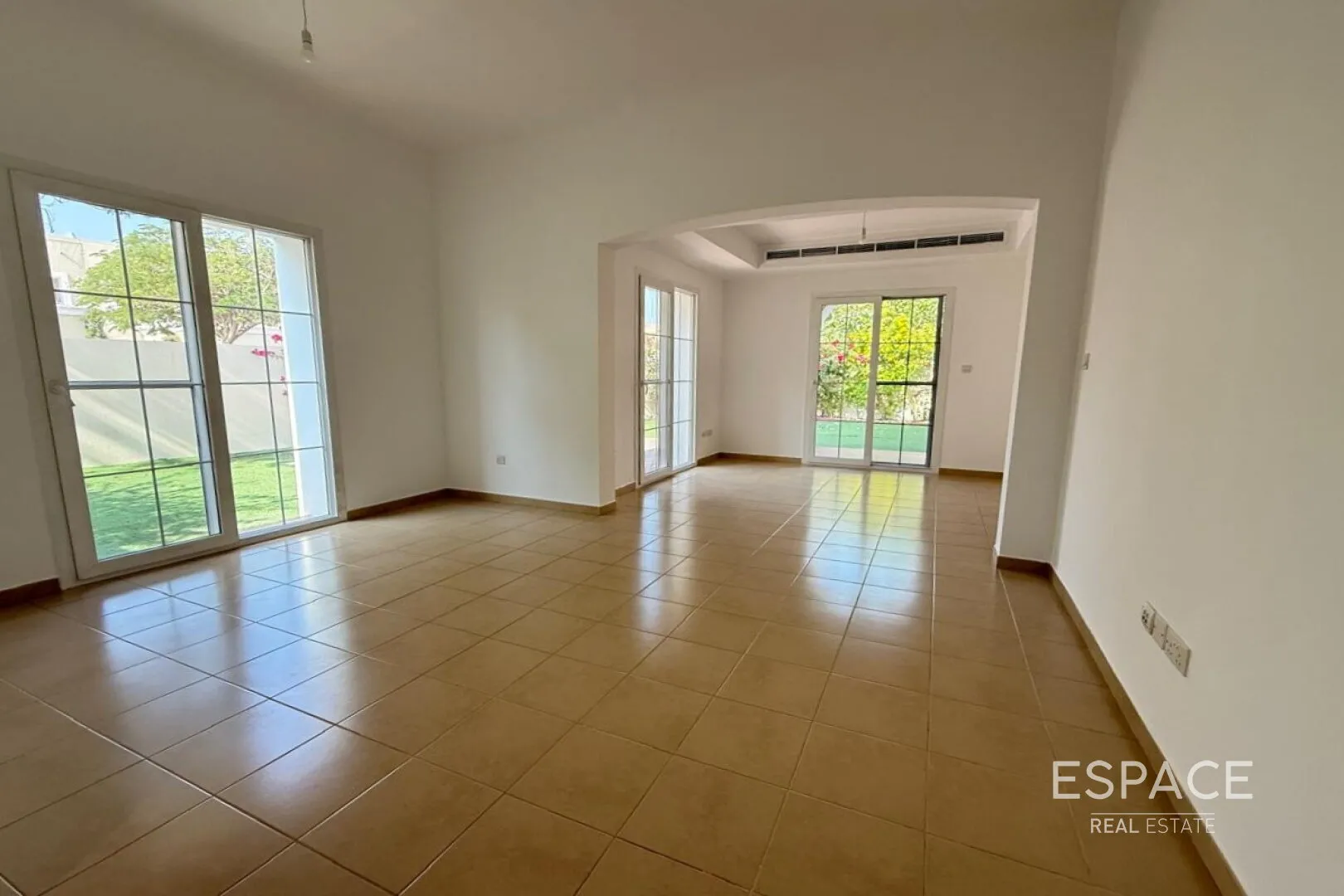 single static gallery