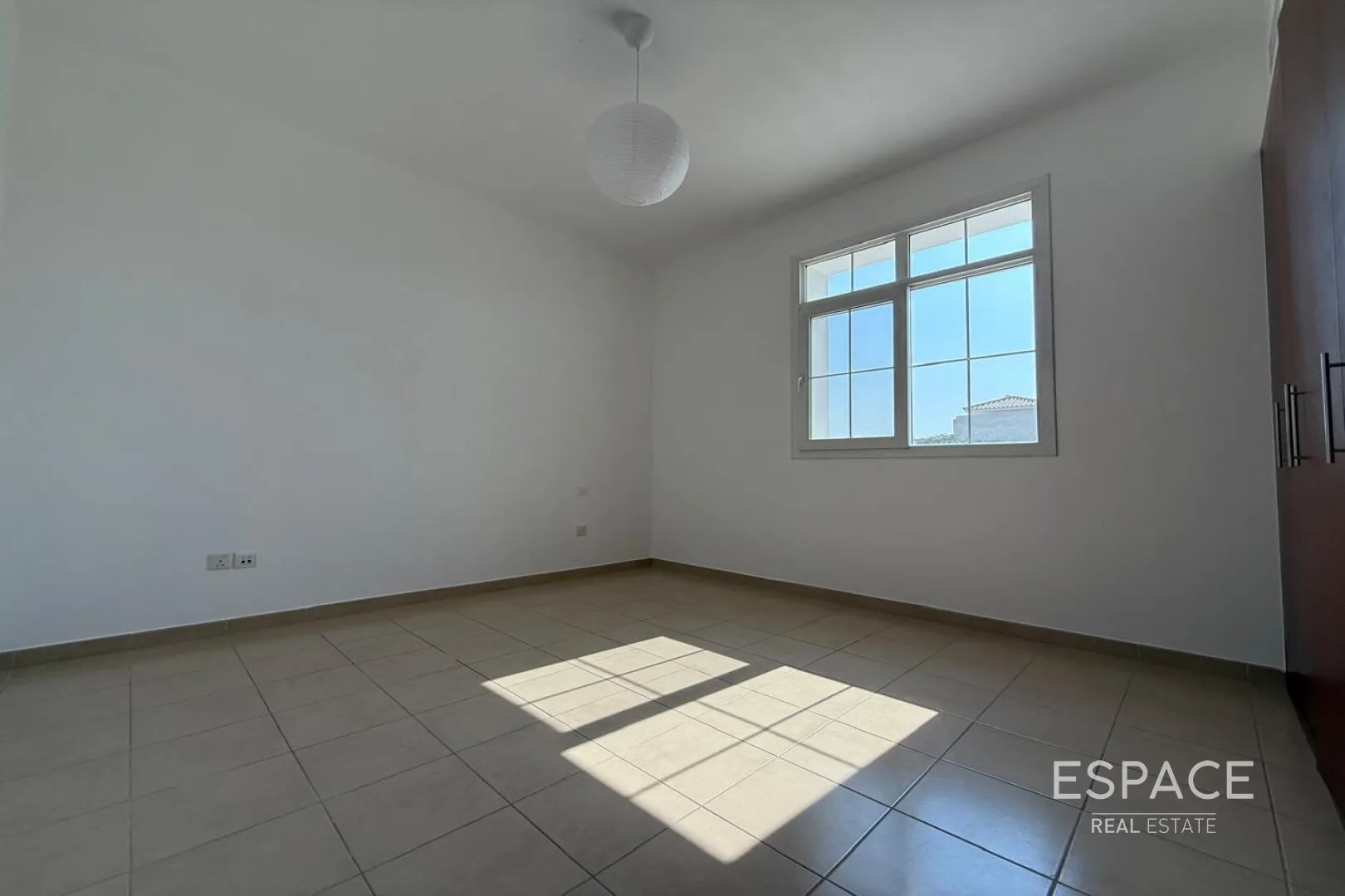 single static gallery