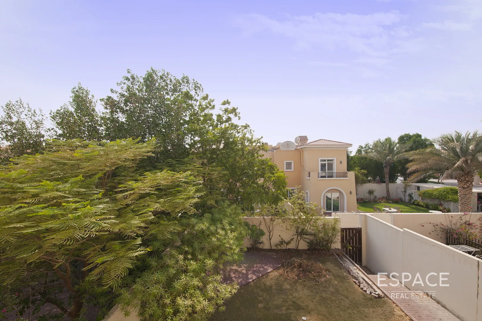 PropertiesGalleryCamera