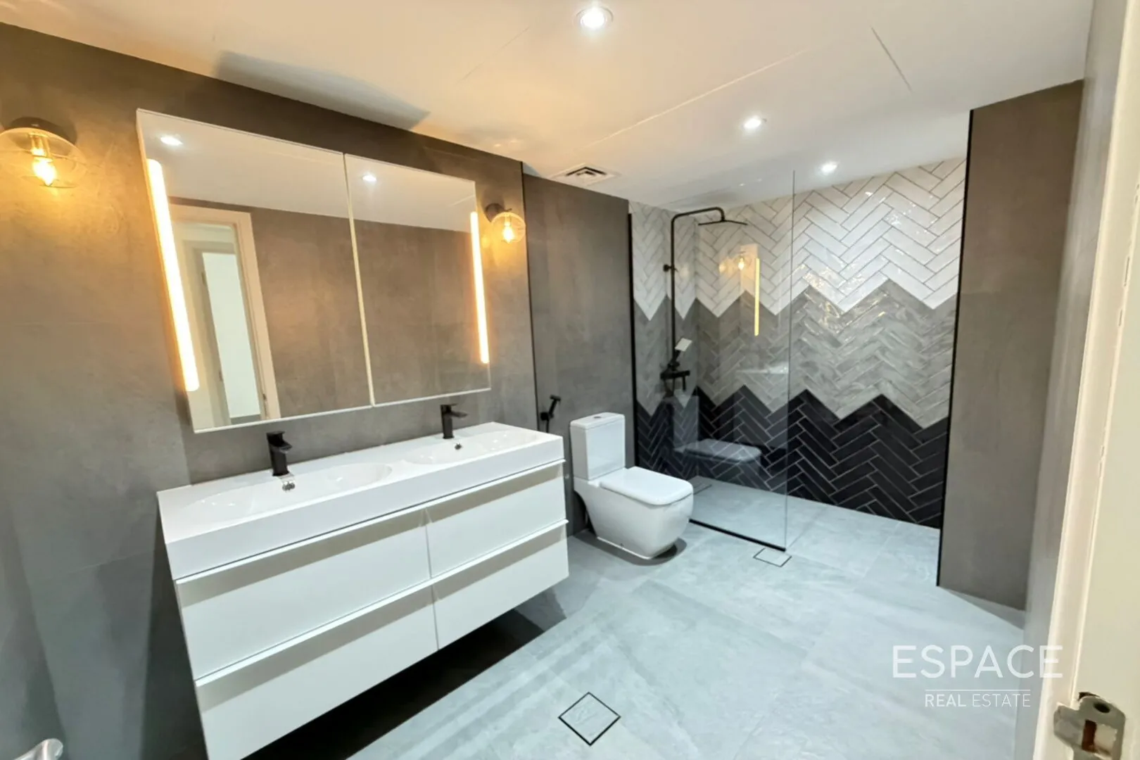 single static gallery