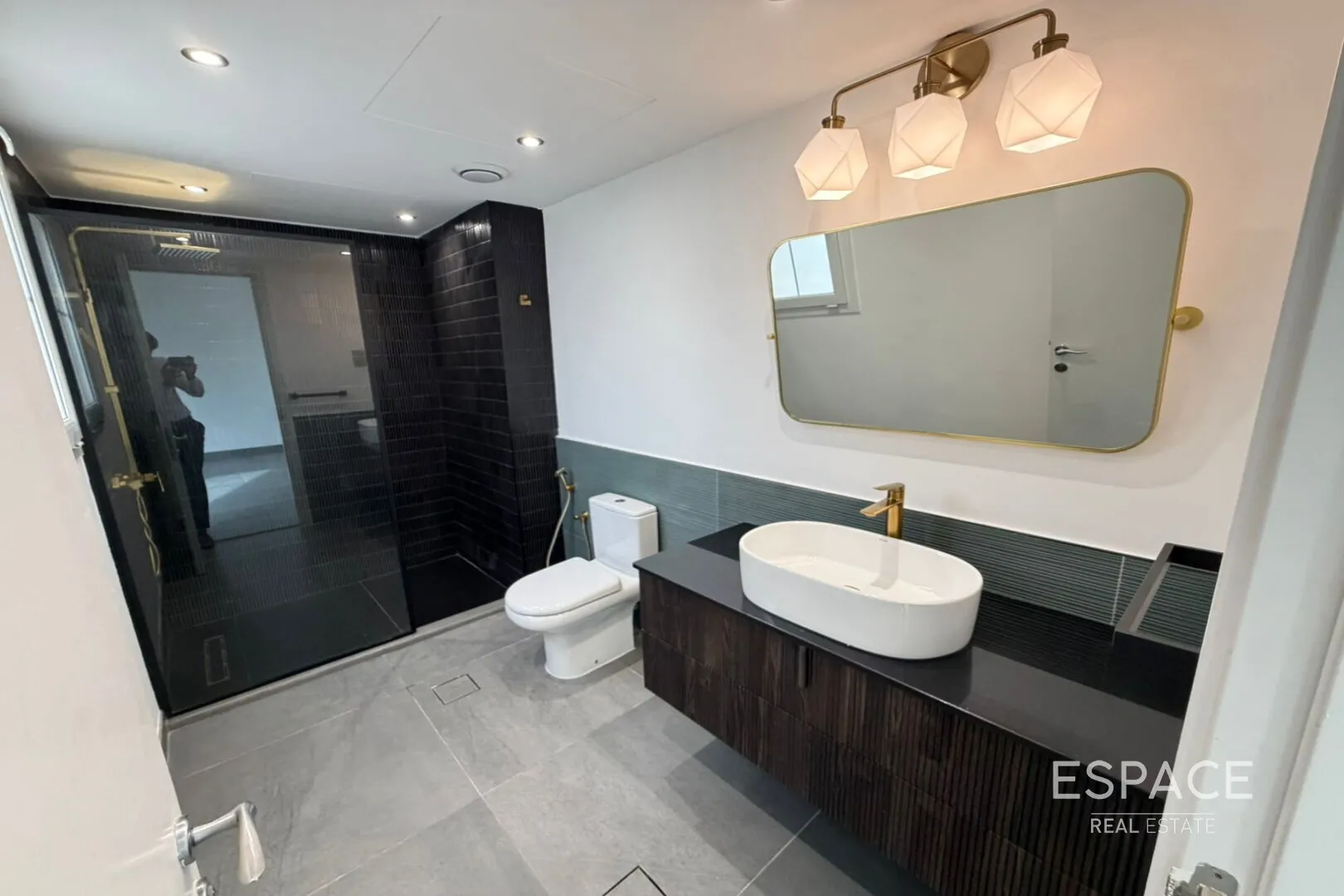 single static gallery