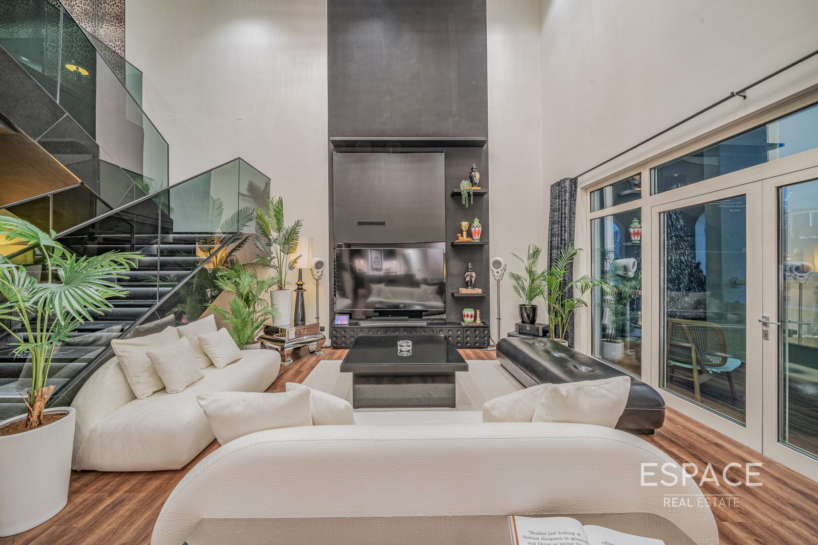 PropertiesGalleryCamera