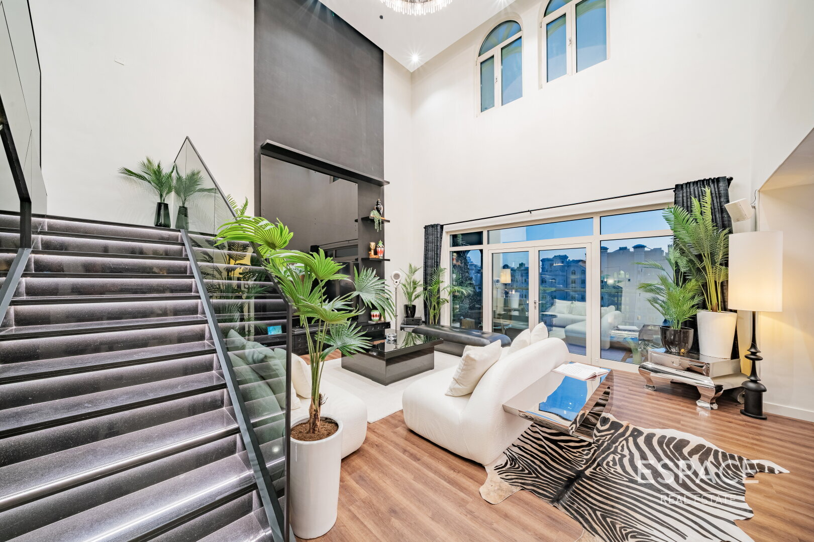 PropertiesGalleryCamera