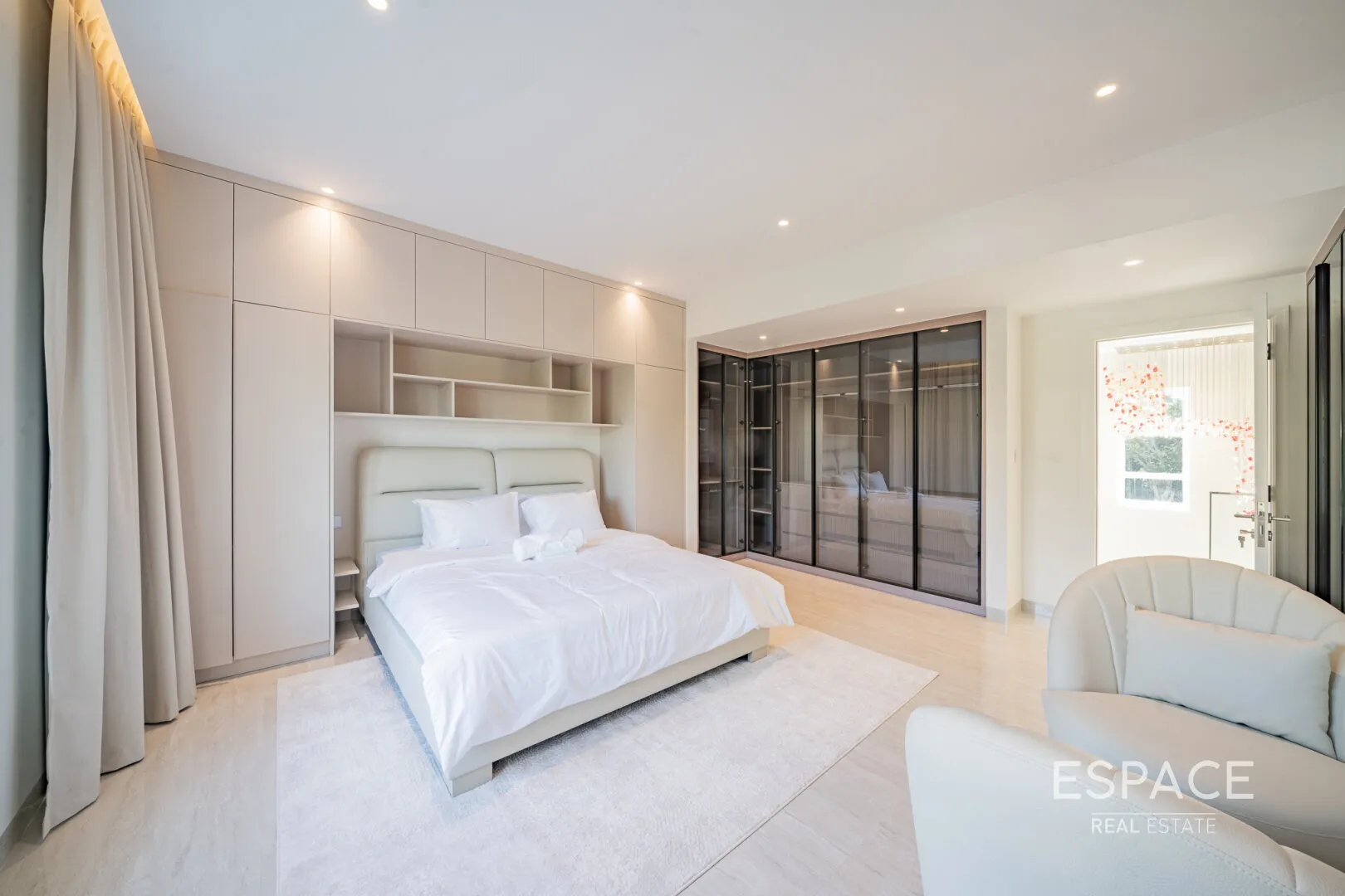 PropertiesGalleryCamera