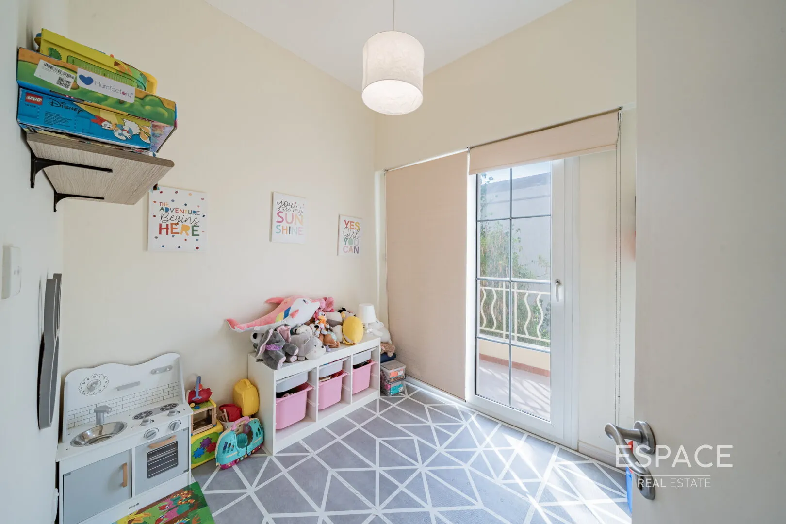 PropertiesGalleryCamera