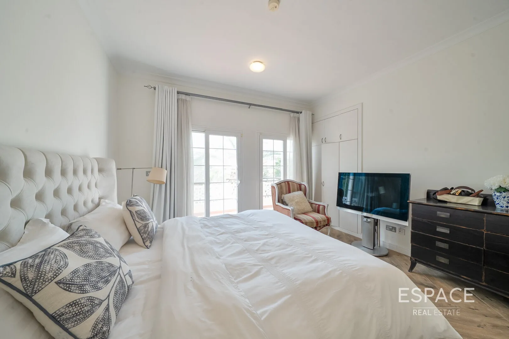 PropertiesGalleryCamera