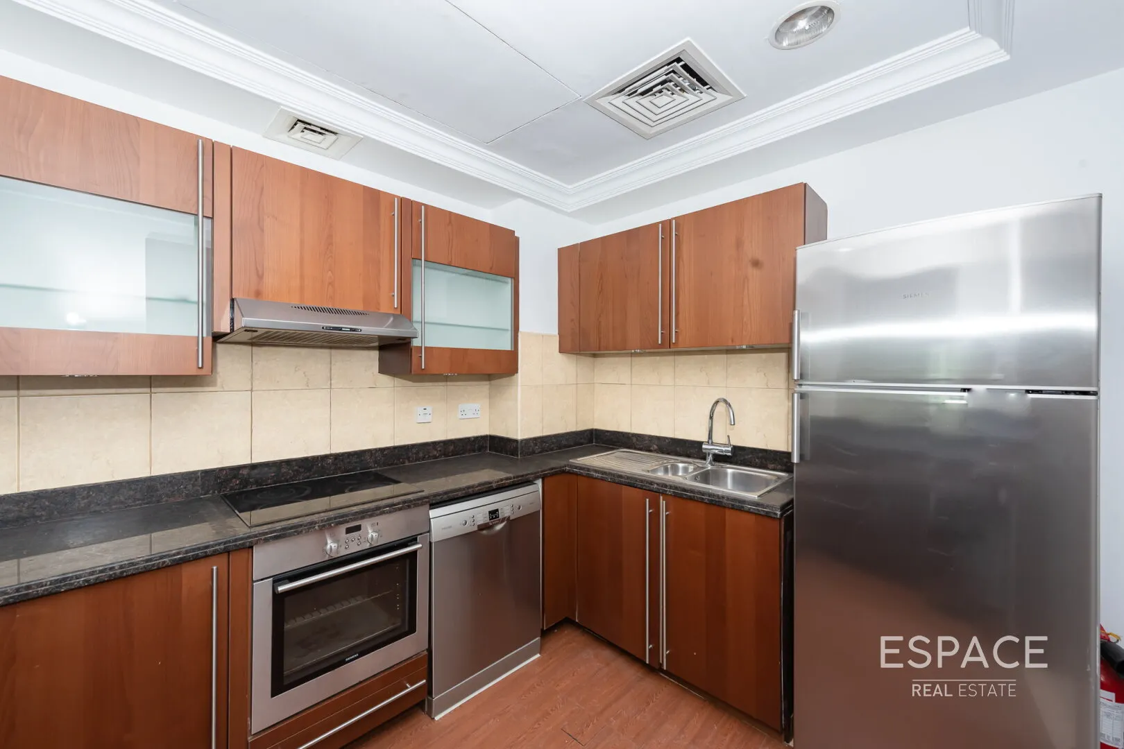 single static gallery