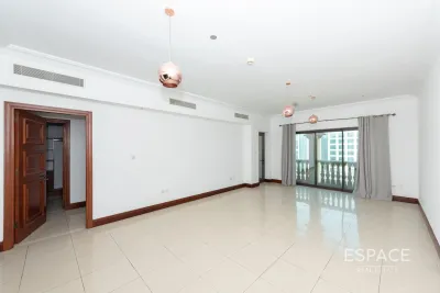 Golden Mile 3, Palm Jumeirah, Dubai - Espace