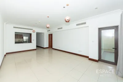 Golden Mile 3, Palm Jumeirah, Dubai - Espace