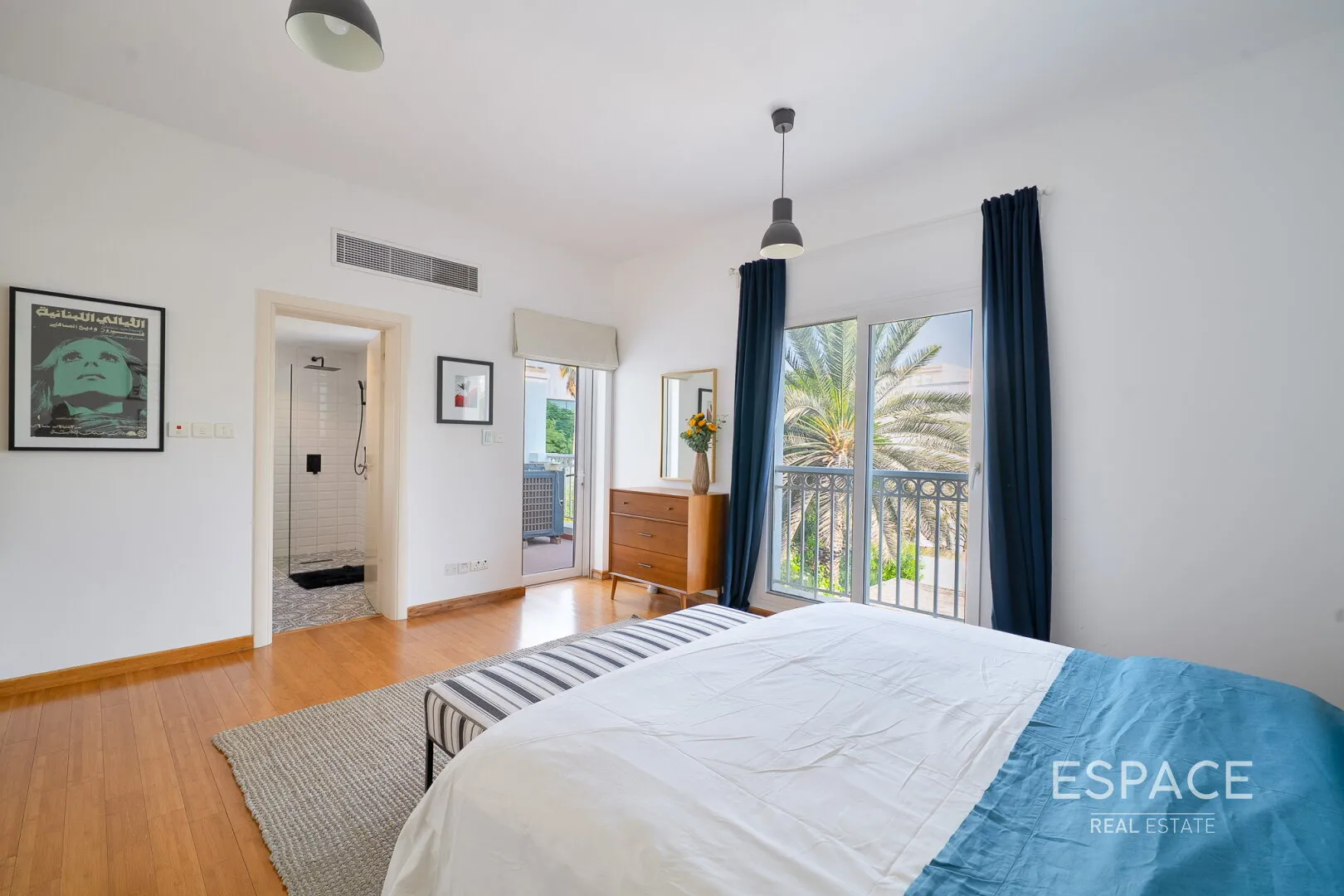 PropertiesGalleryCamera