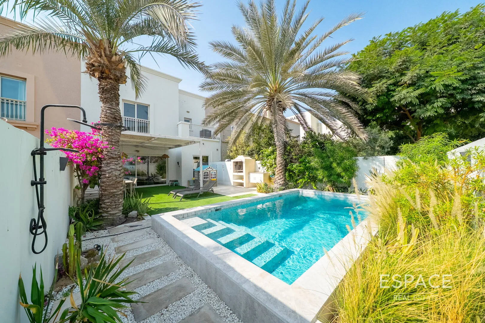 single static gallery