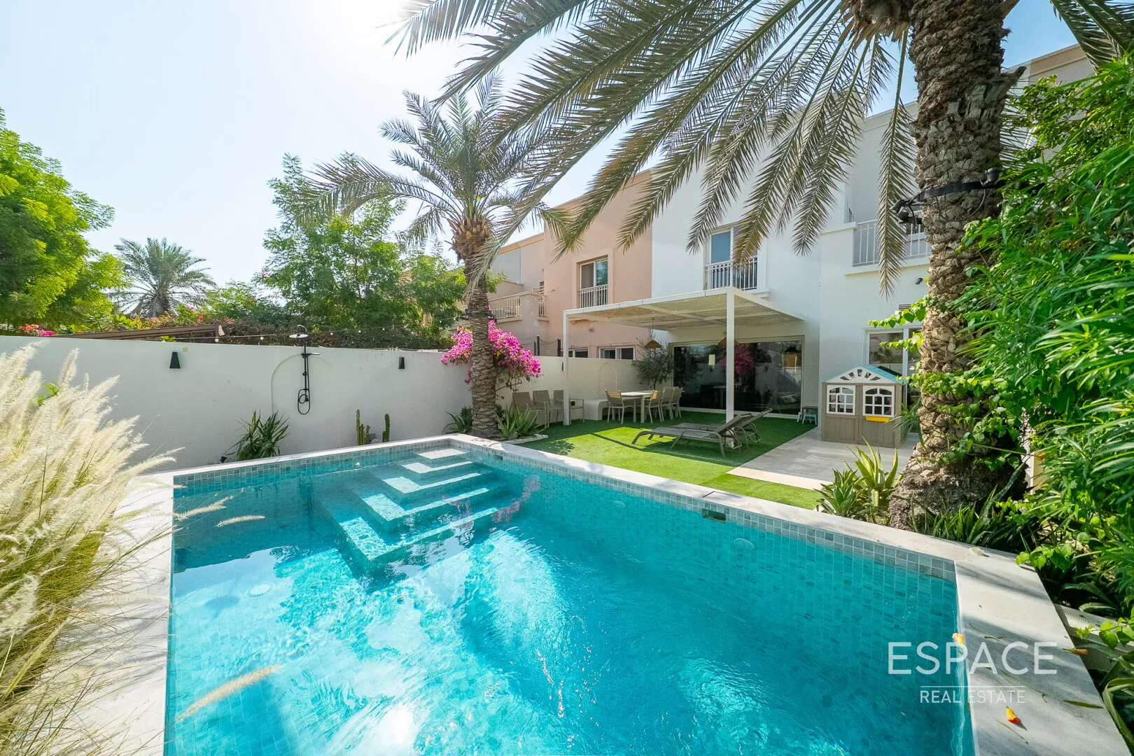 single static gallery