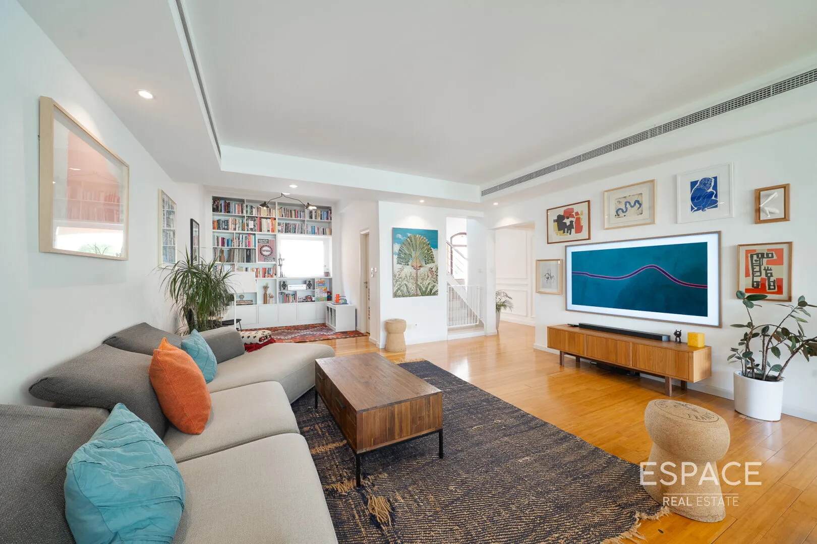 single static gallery