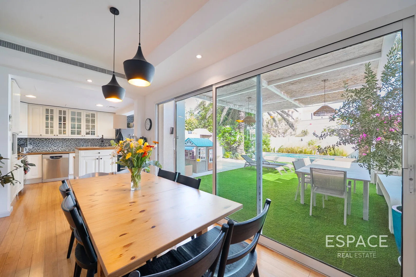 single static gallery