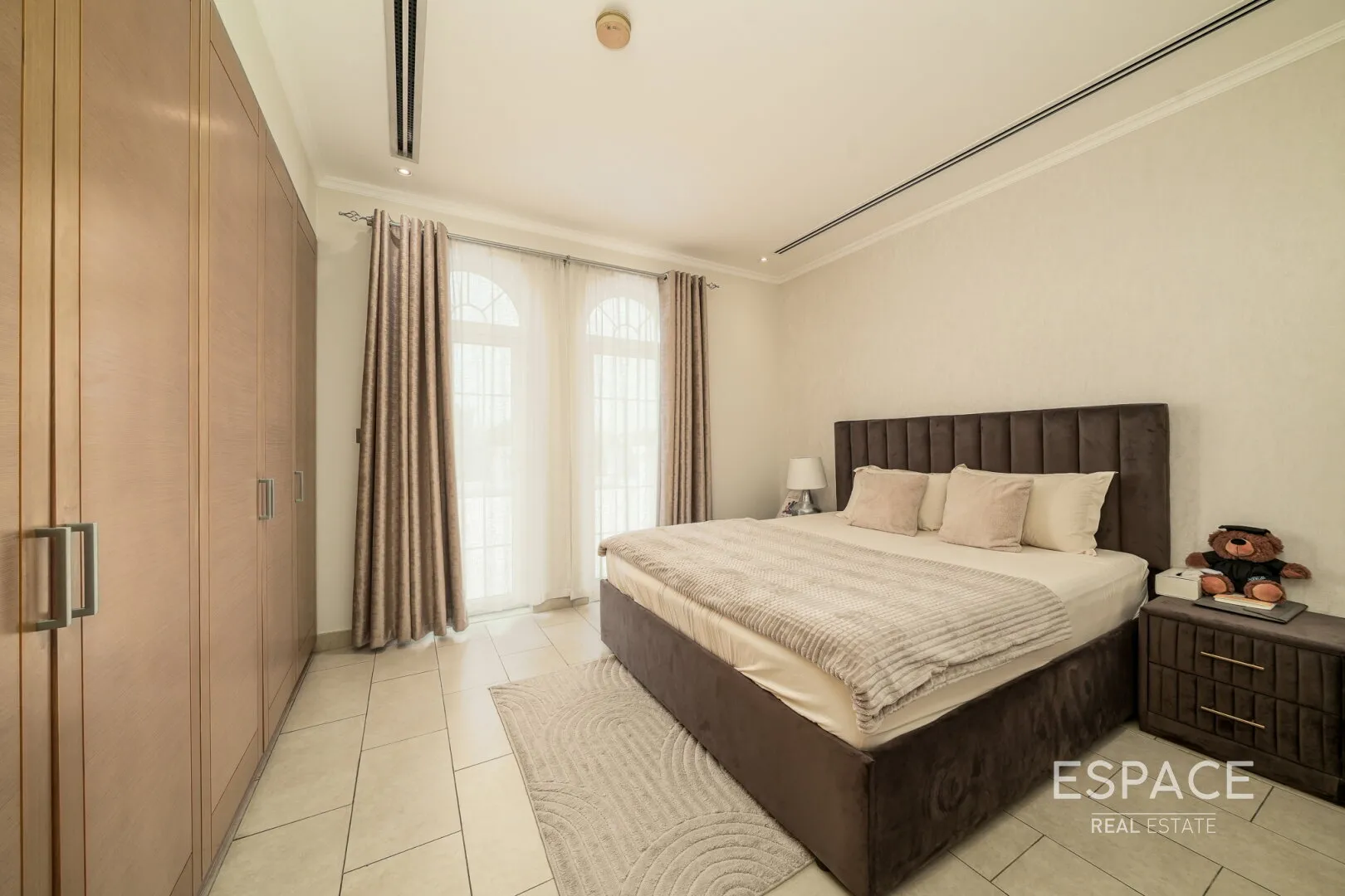 PropertiesGalleryCamera