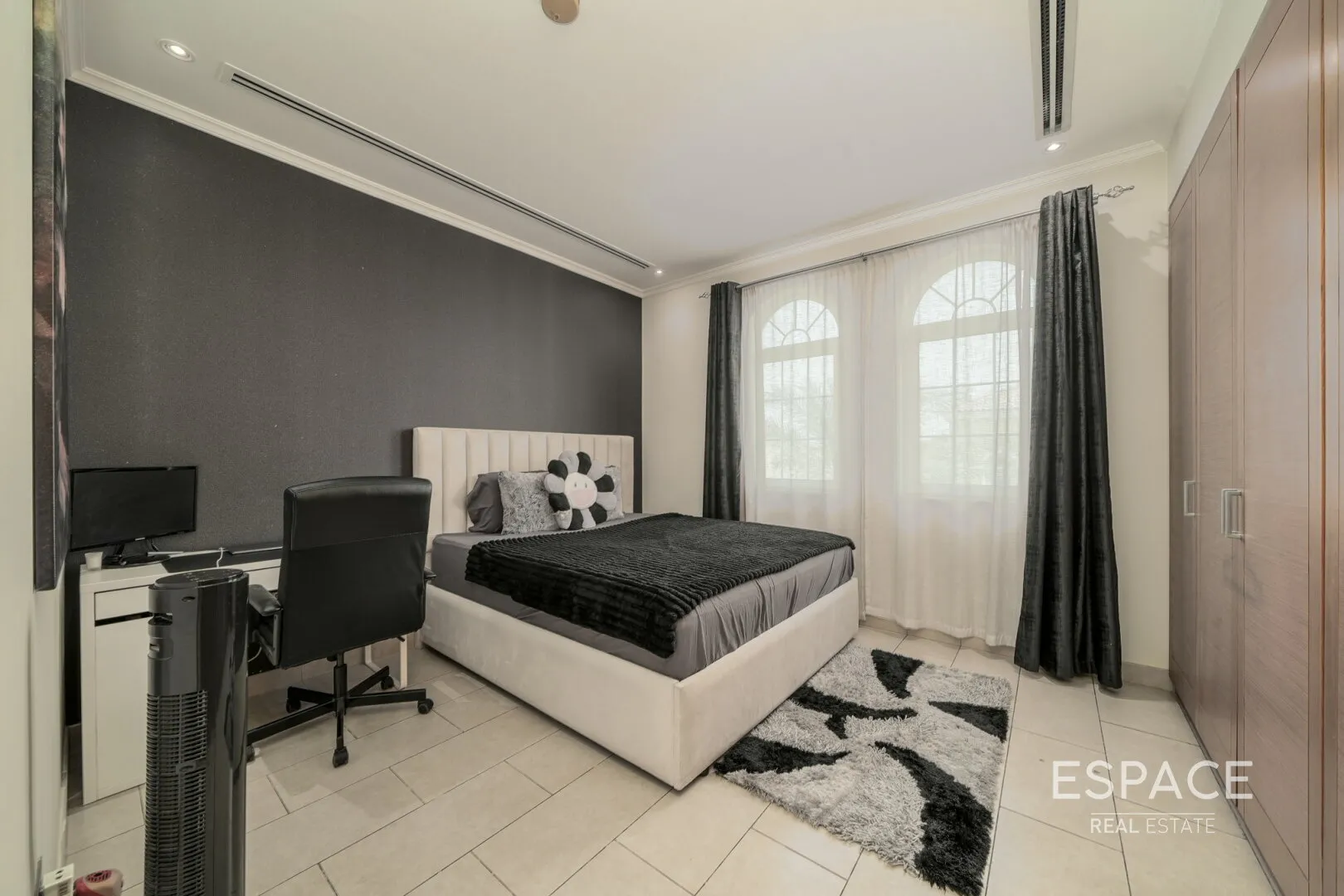 PropertiesGalleryCamera