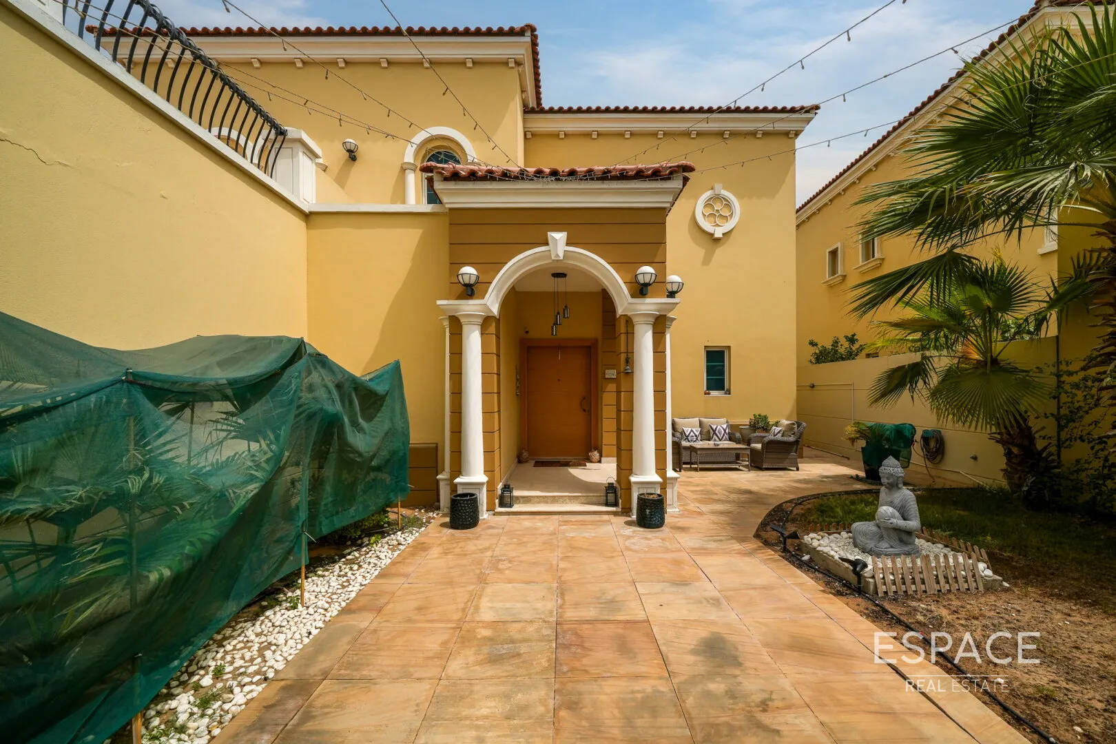 PropertiesGalleryCamera