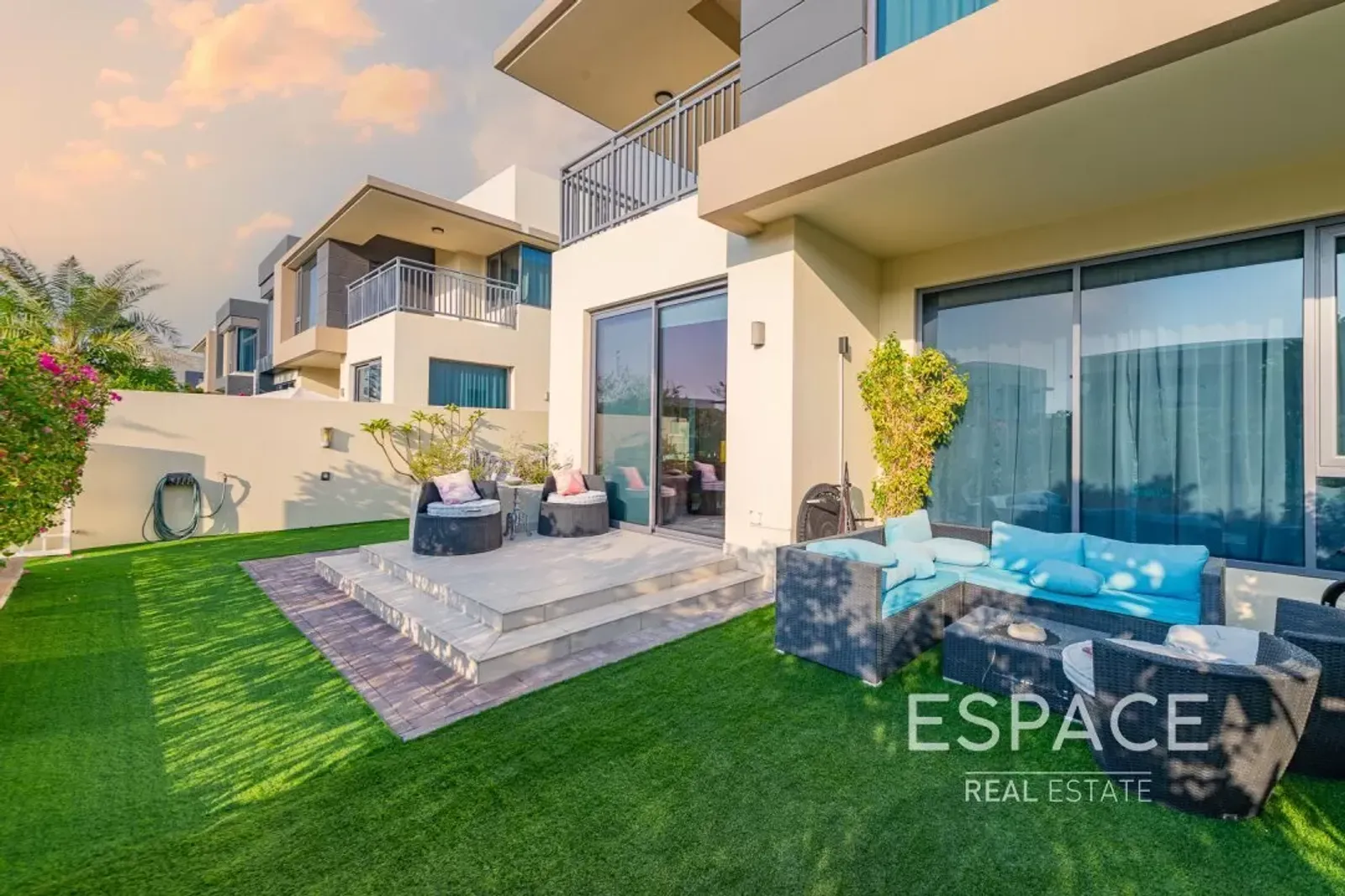PropertiesGalleryCamera
