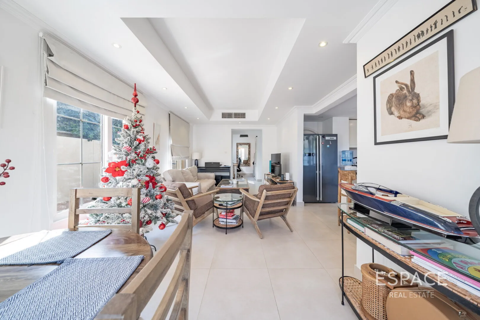 single static gallery