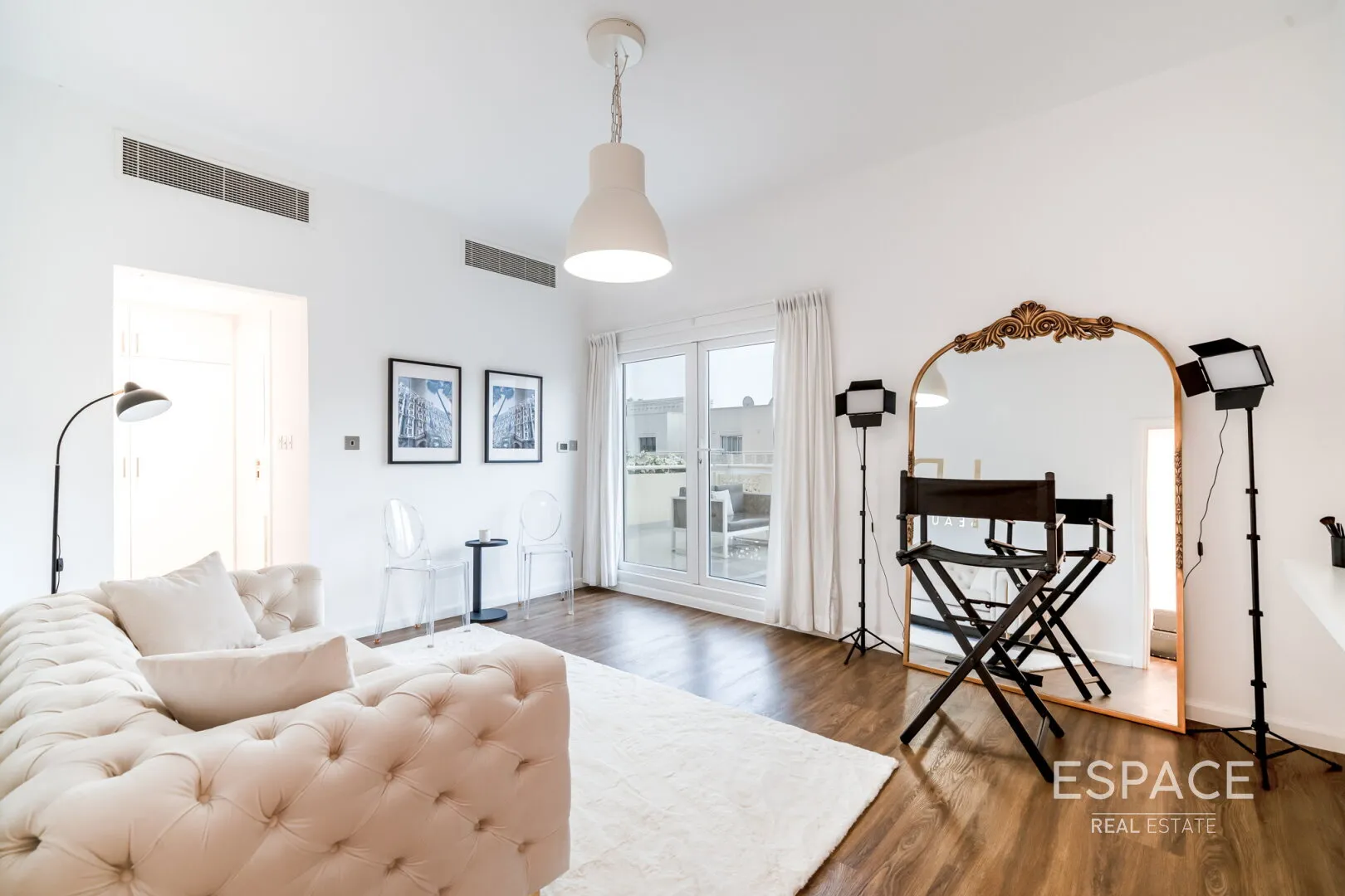 PropertiesGalleryCamera