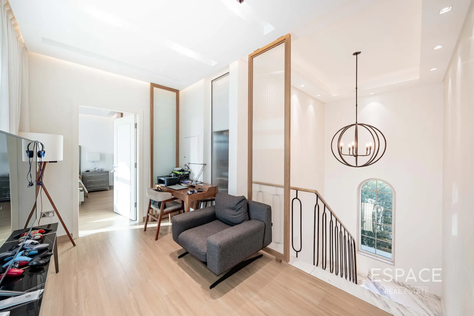 PropertiesGalleryCamera