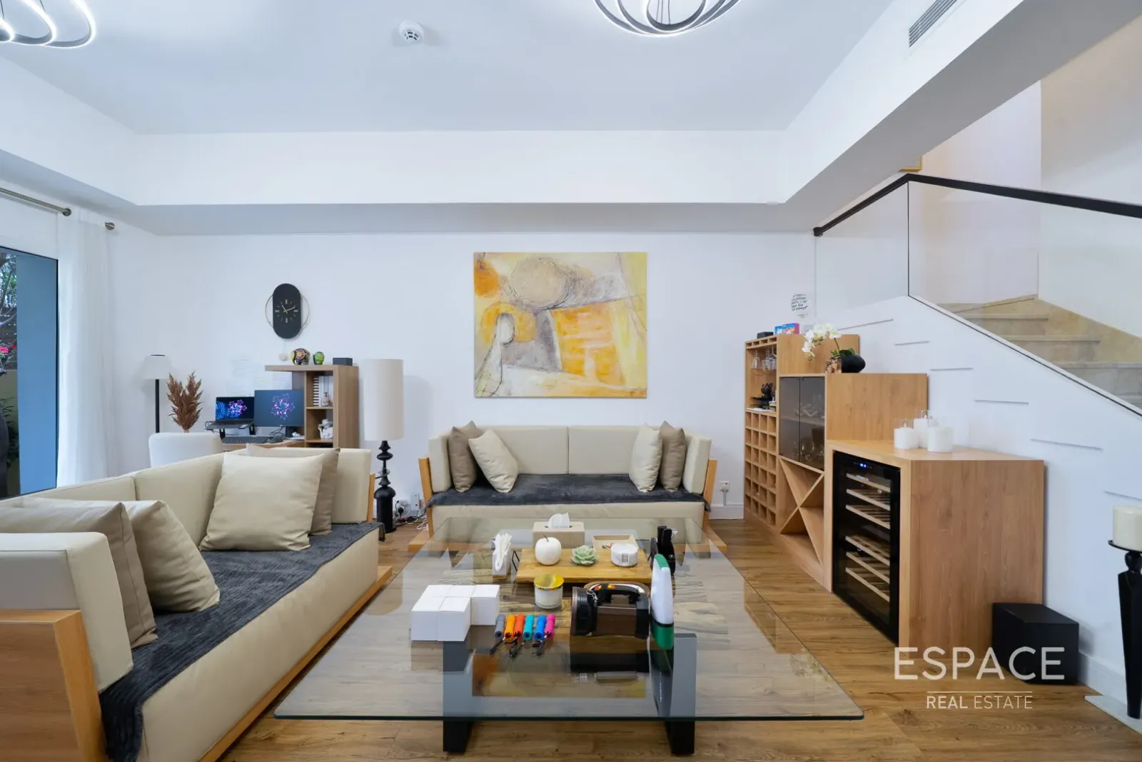 PropertiesGalleryCamera